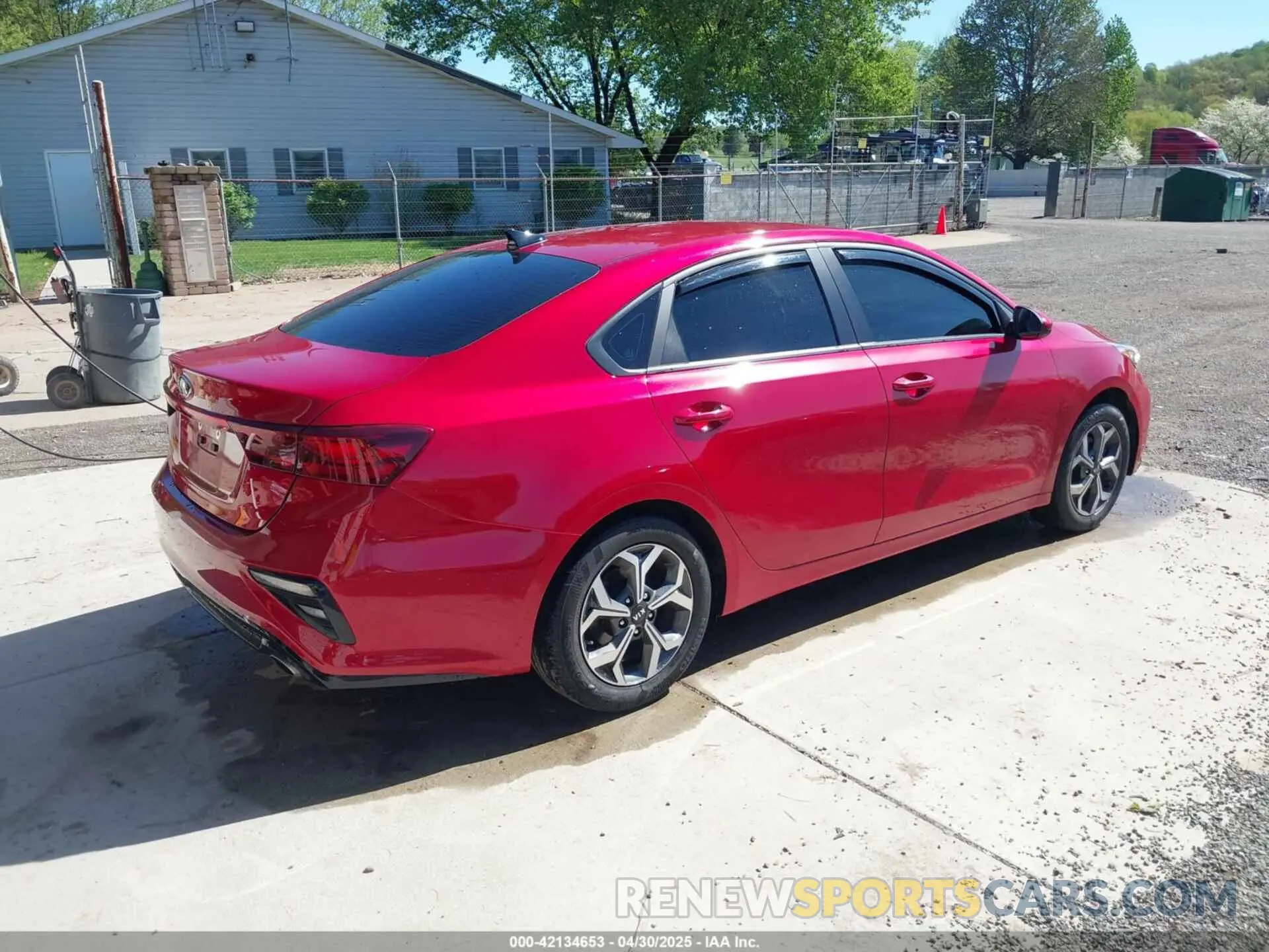 4 Фотография поврежденного автомобиля 3KPF24AD8ME373412 KIA FORTE 2021