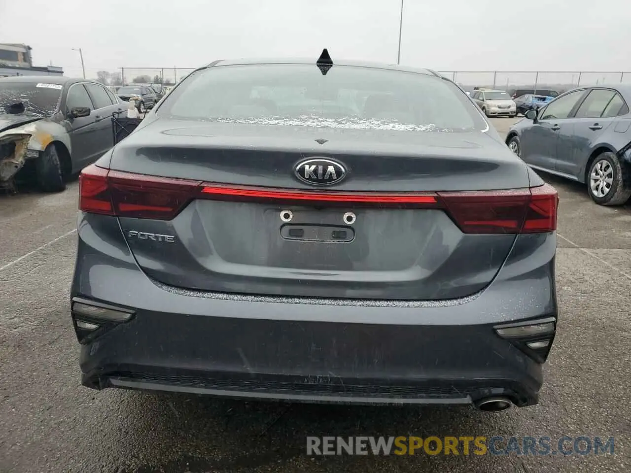 6 Фотография поврежденного автомобиля 3KPF24AD8ME377492 KIA FORTE 2021