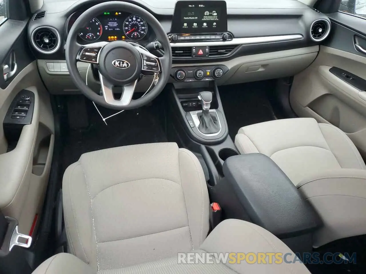 8 Фотография поврежденного автомобиля 3KPF24AD8ME377492 KIA FORTE 2021