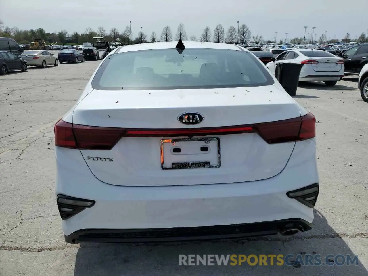 6 Фотография поврежденного автомобиля 3KPF24AD8ME382238 KIA FORTE 2021