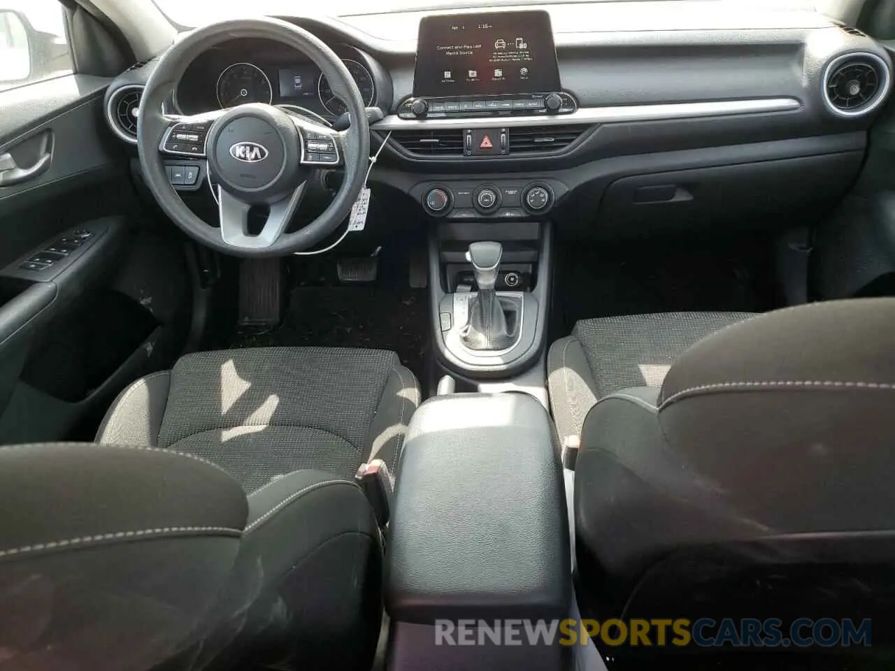 8 Фотография поврежденного автомобиля 3KPF24AD8ME382238 KIA FORTE 2021