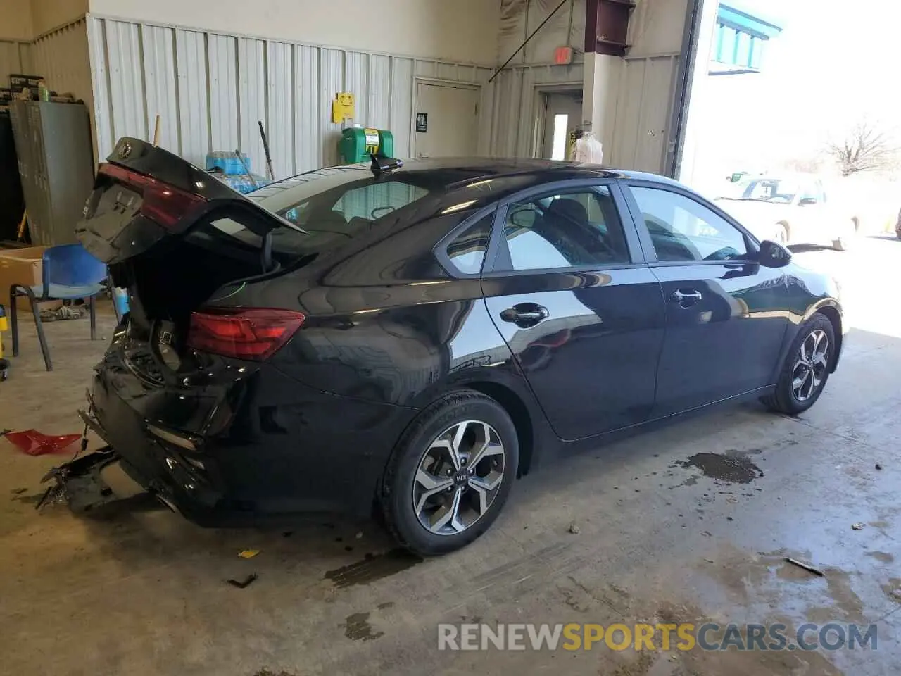 3 Photograph of a damaged car 3KPF24AD8ME384071 KIA FORTE 2021