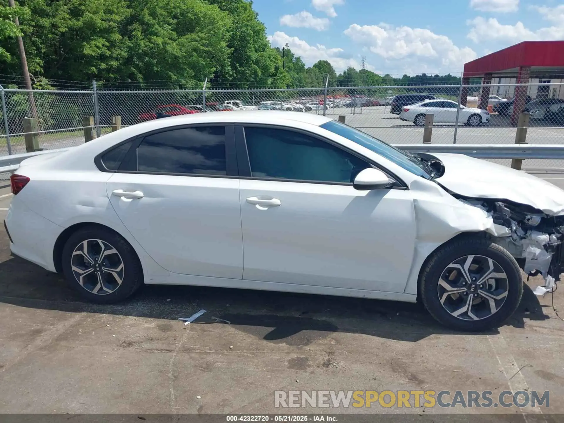 13 Photograph of a damaged car 3KPF24AD8ME394275 KIA FORTE 2021
