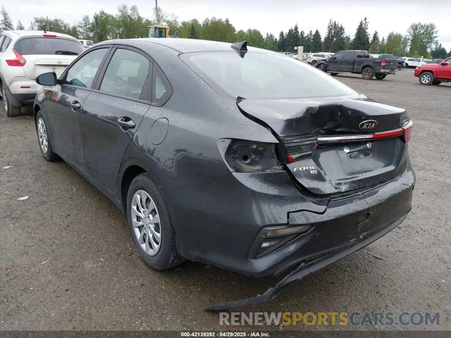 3 Фотография поврежденного автомобиля 3KPF24AD9ME267065 KIA FORTE 2021