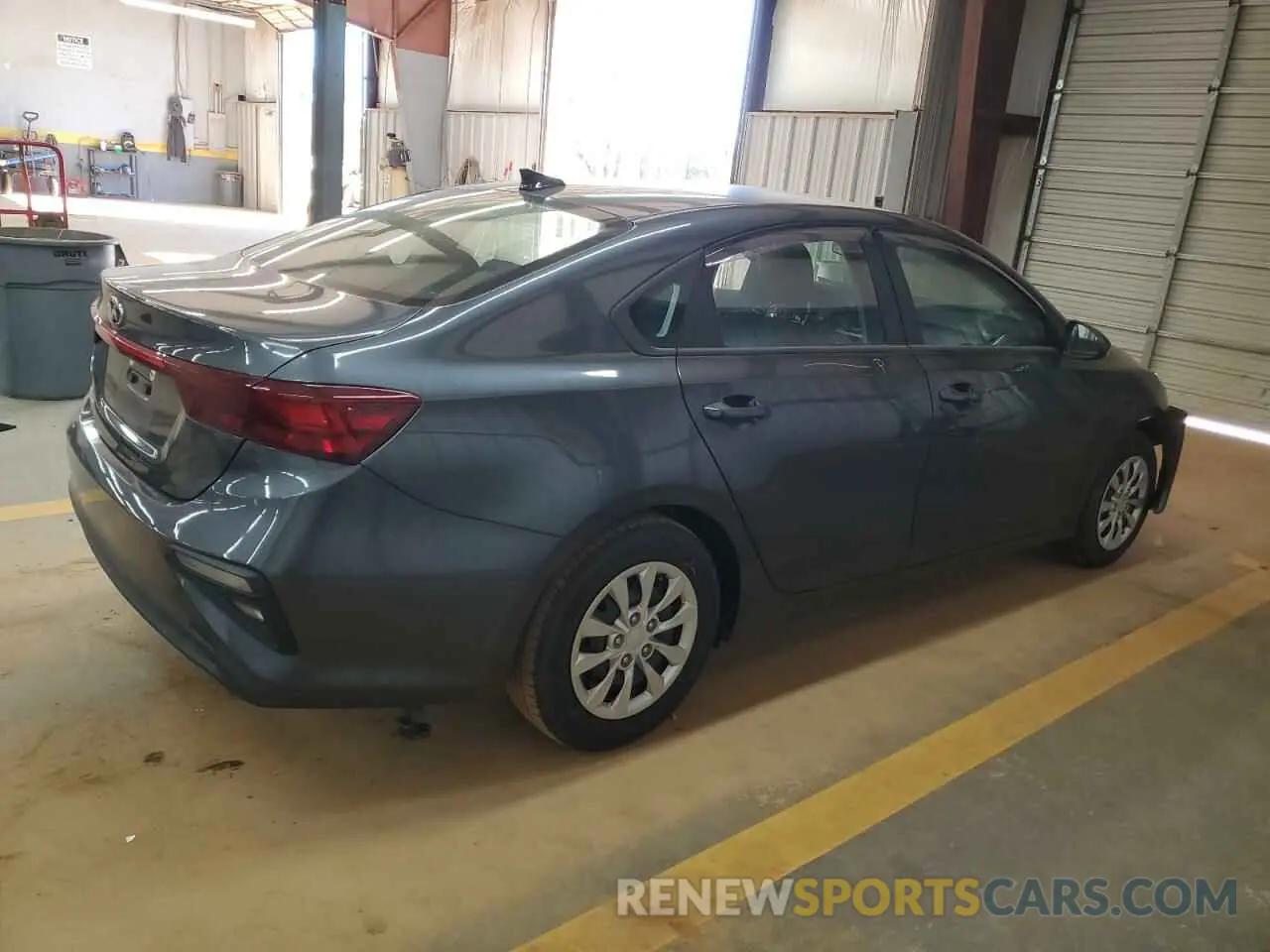 3 Photograph of a damaged car 3KPF24AD9ME267180 KIA FORTE 2021