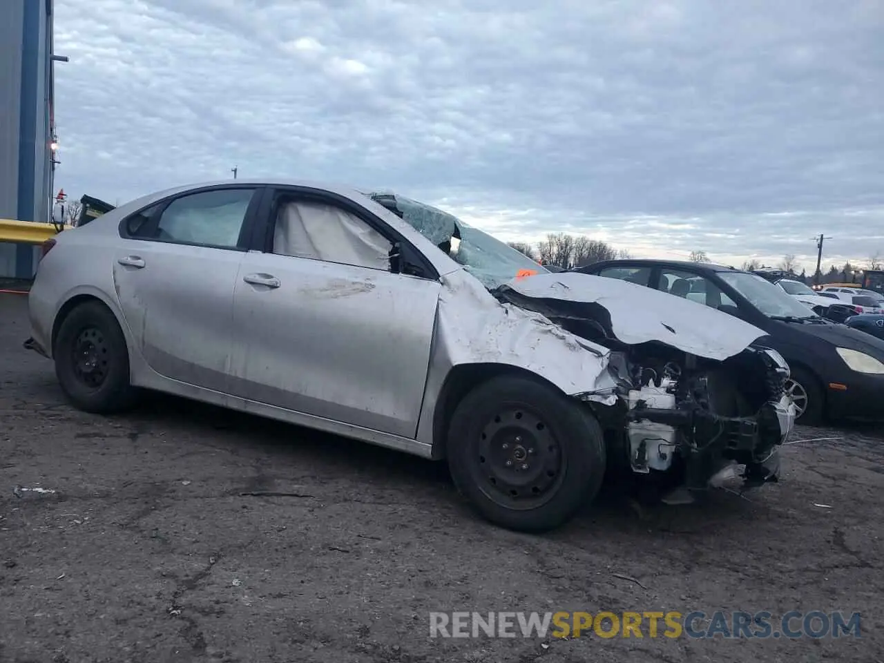 4 Photograph of a damaged car 3KPF24AD9ME291236 KIA FORTE 2021