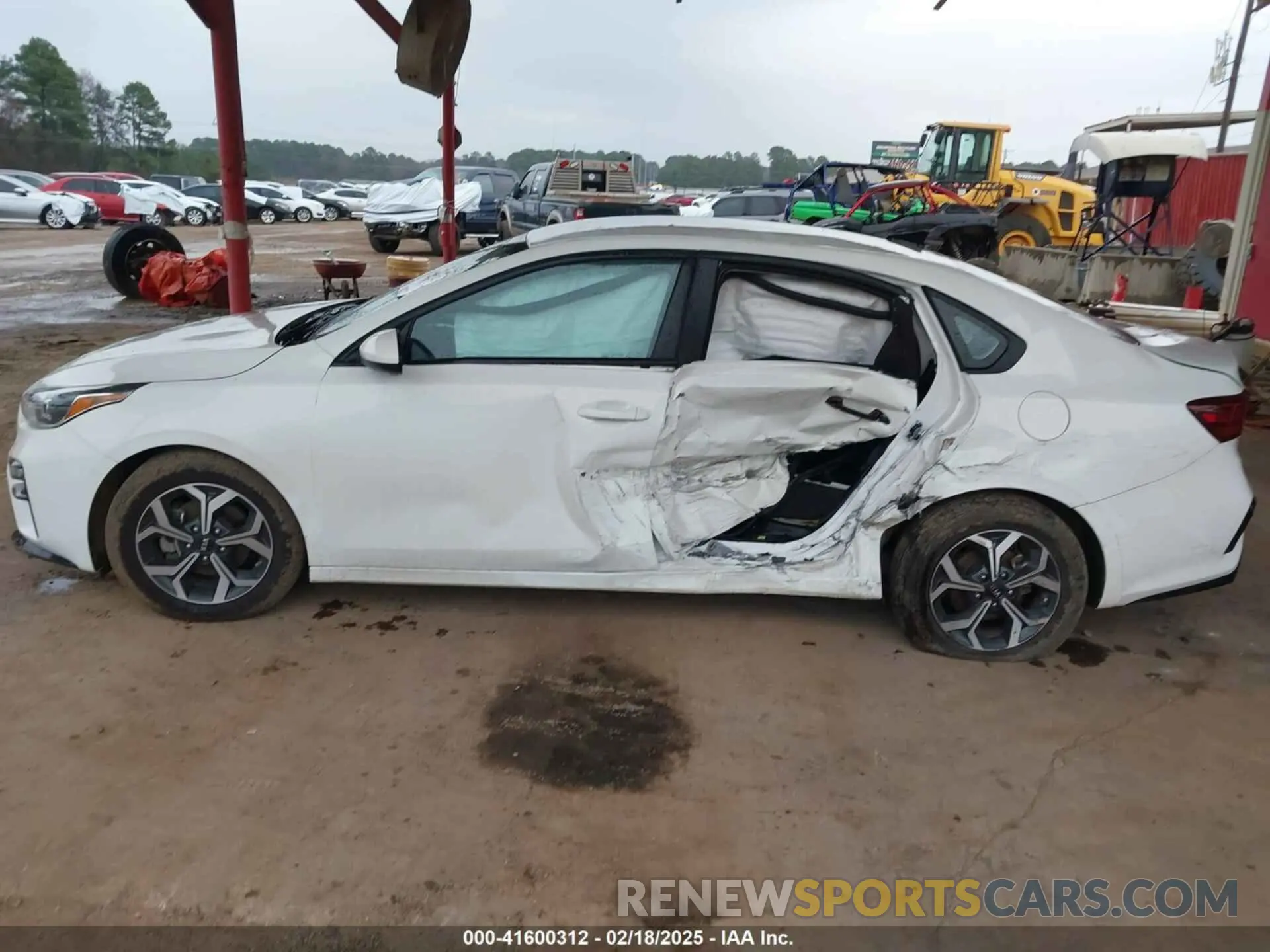 14 Фотография поврежденного автомобиля 3KPF24AD9ME329578 KIA FORTE 2021