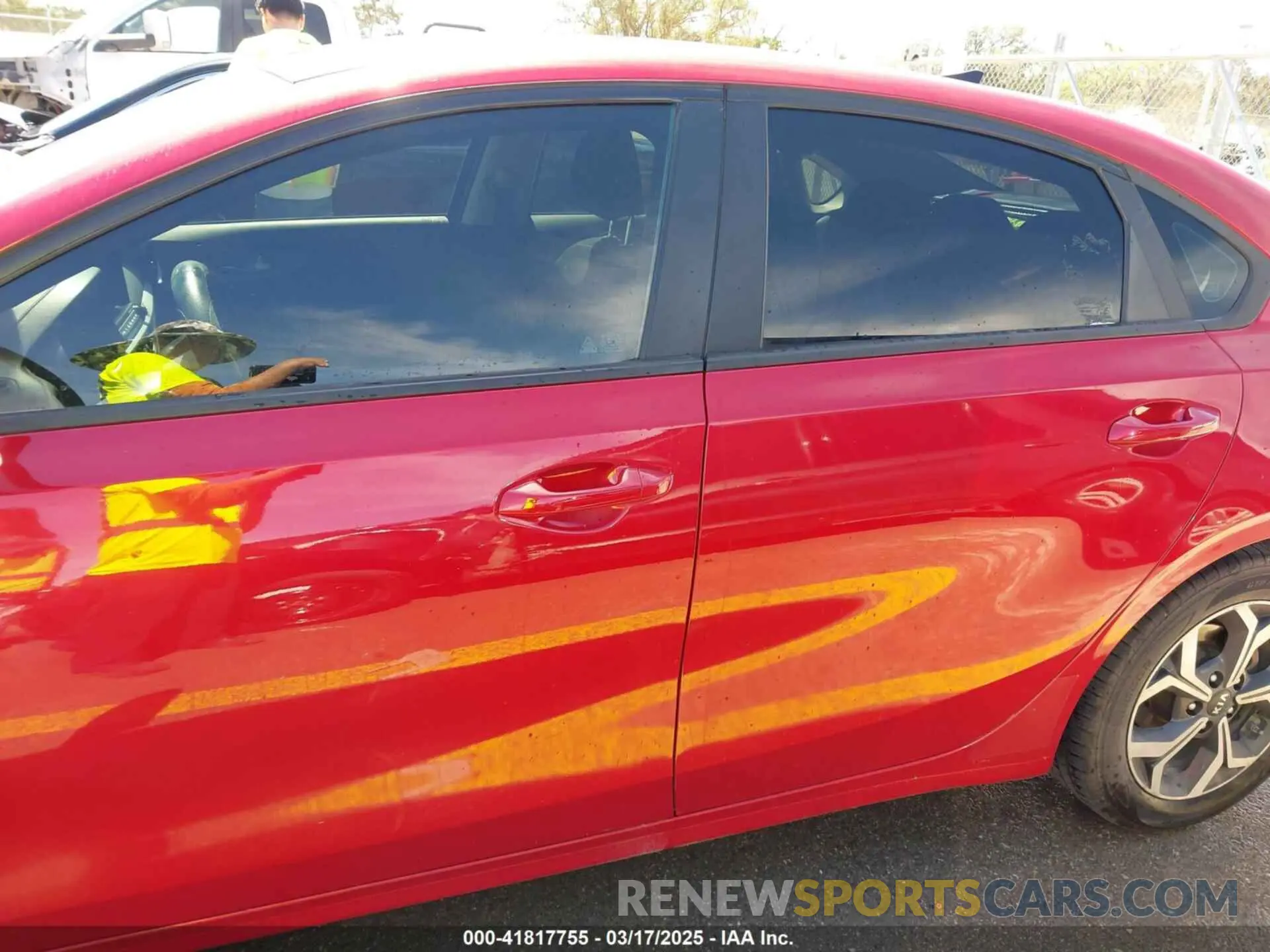 14 Photograph of a damaged car 3KPF24AD9ME330665 KIA FORTE 2021