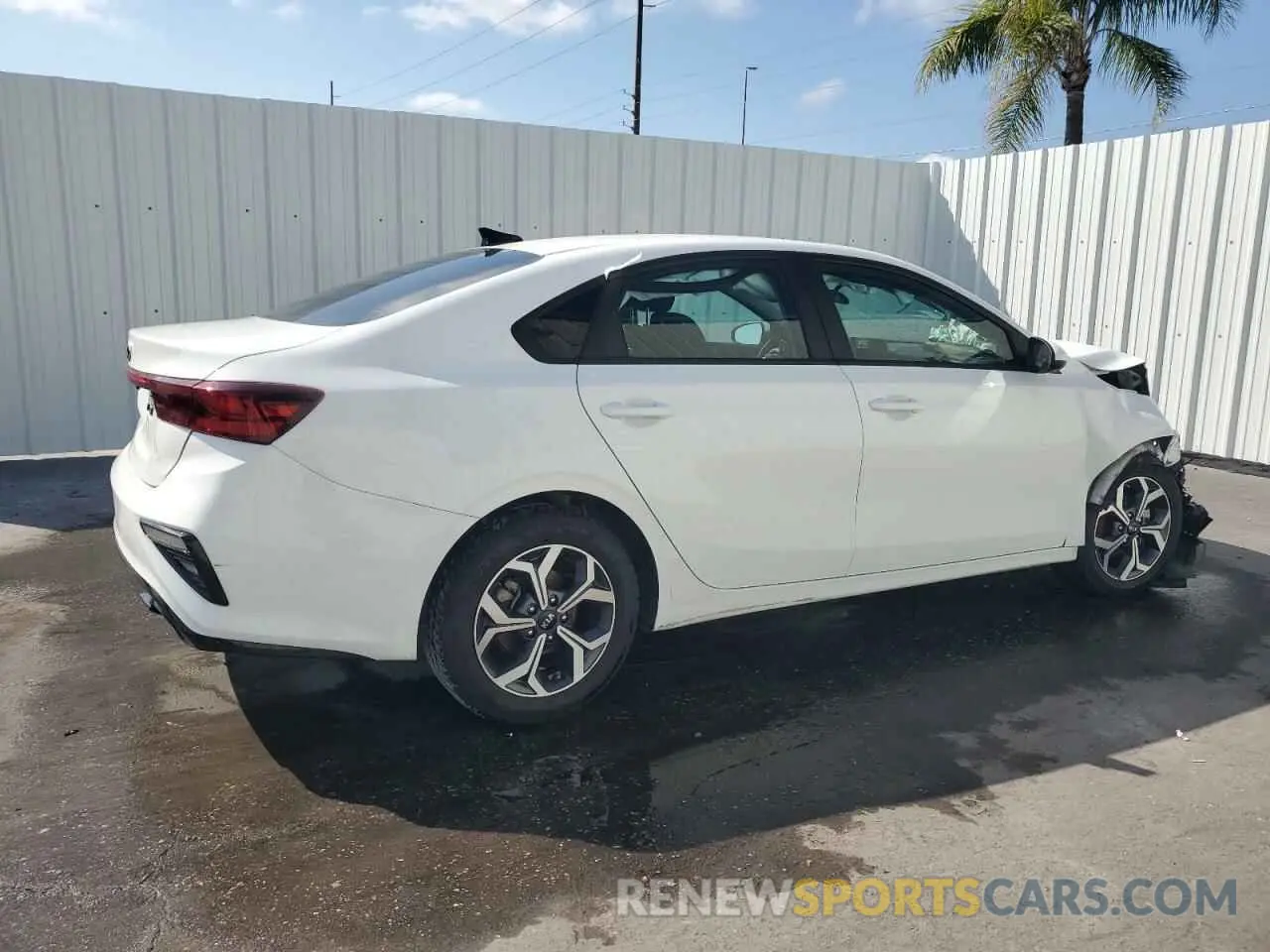 3 Photograph of a damaged car 3KPF24AD9ME330908 KIA FORTE 2021