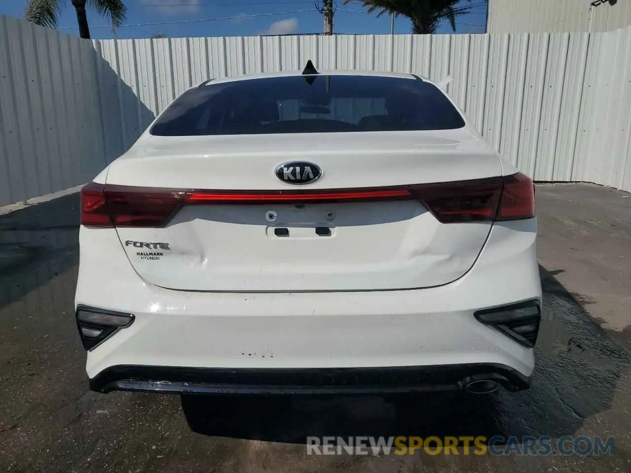 6 Photograph of a damaged car 3KPF24AD9ME330908 KIA FORTE 2021