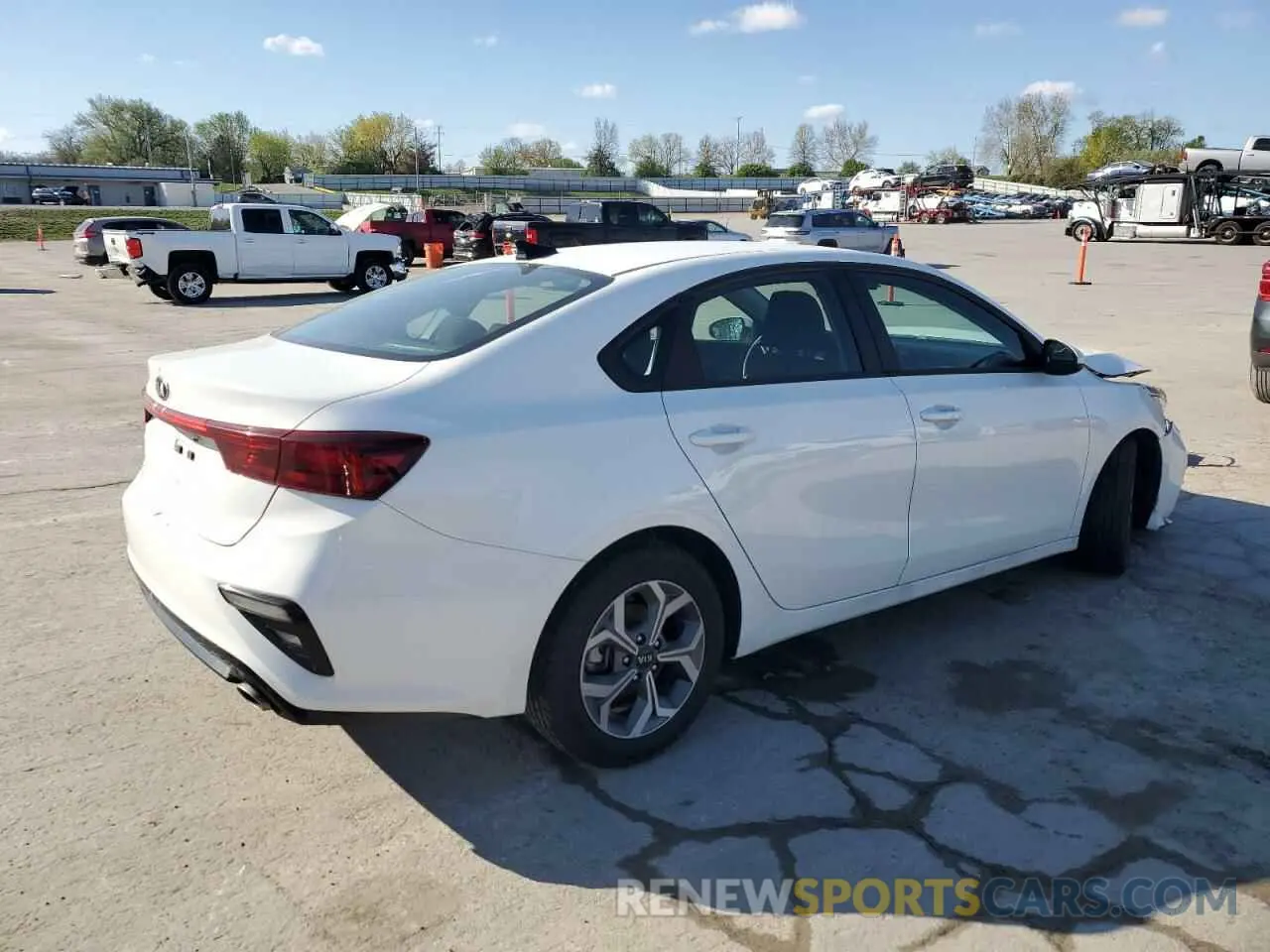 3 Photograph of a damaged car 3KPF24AD9ME353072 KIA FORTE 2021