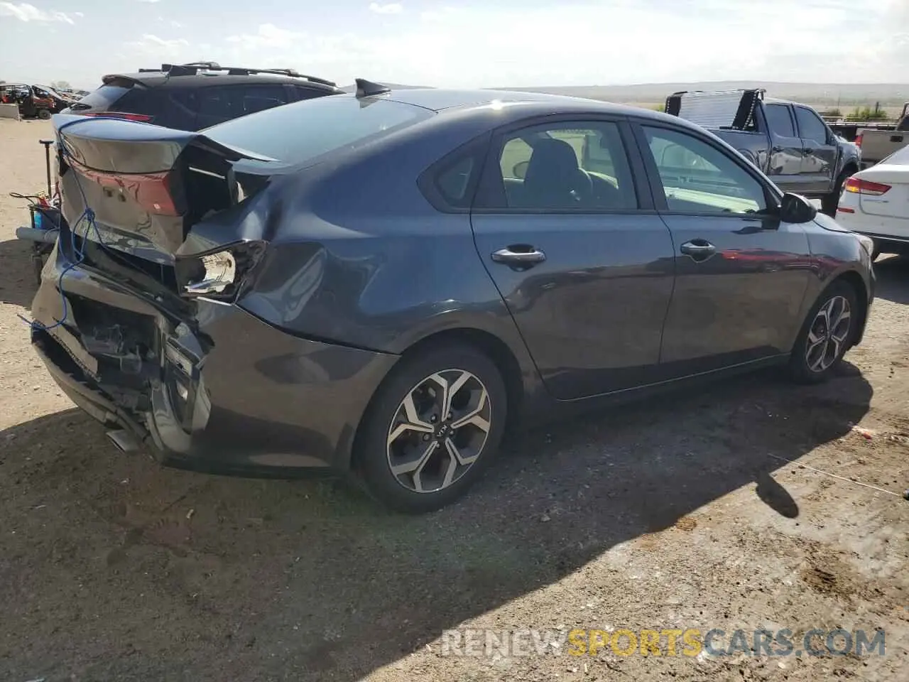 3 Фотография поврежденного автомобиля 3KPF24AD9ME363648 KIA FORTE 2021