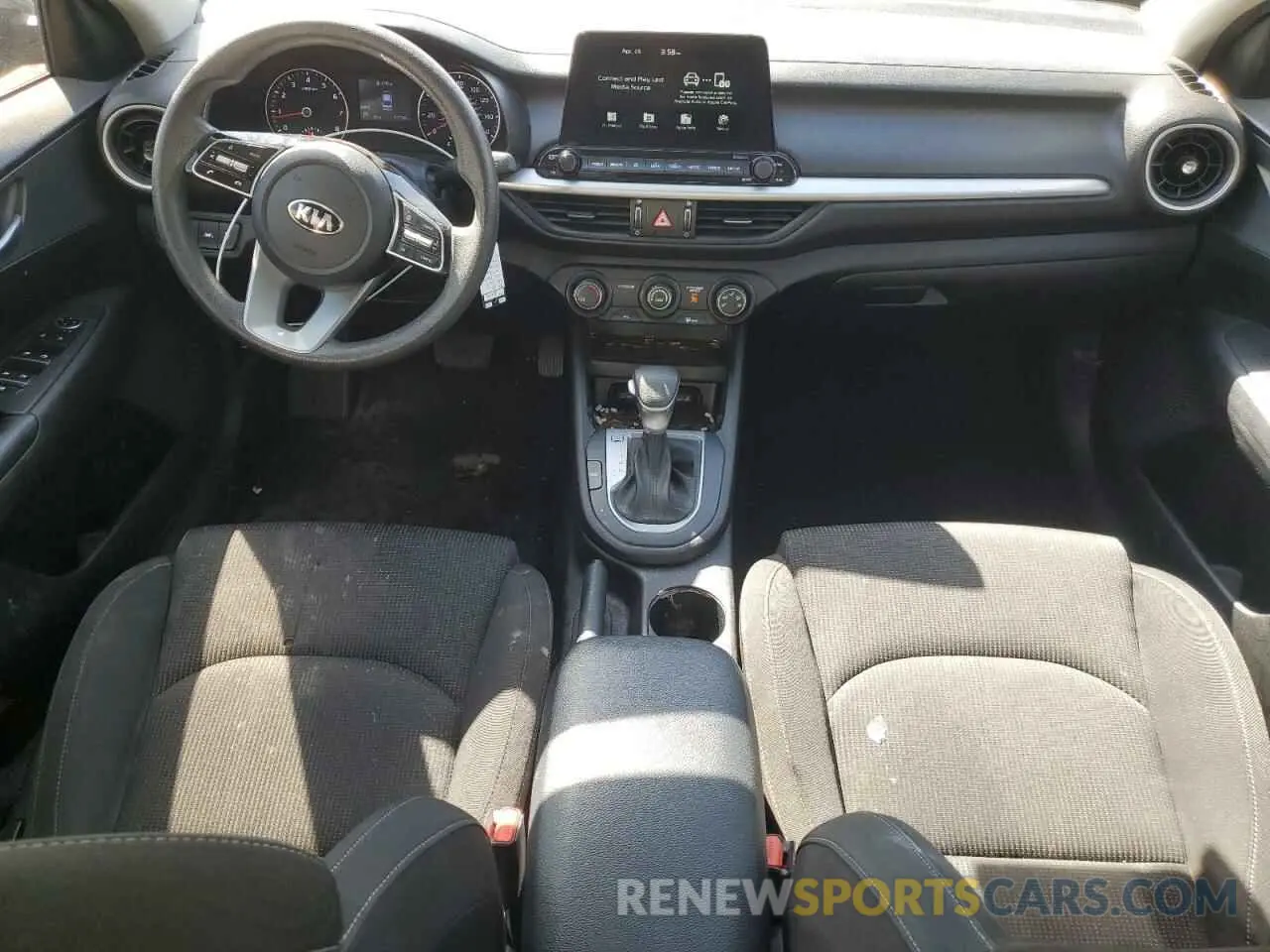 8 Фотография поврежденного автомобиля 3KPF24AD9ME363648 KIA FORTE 2021