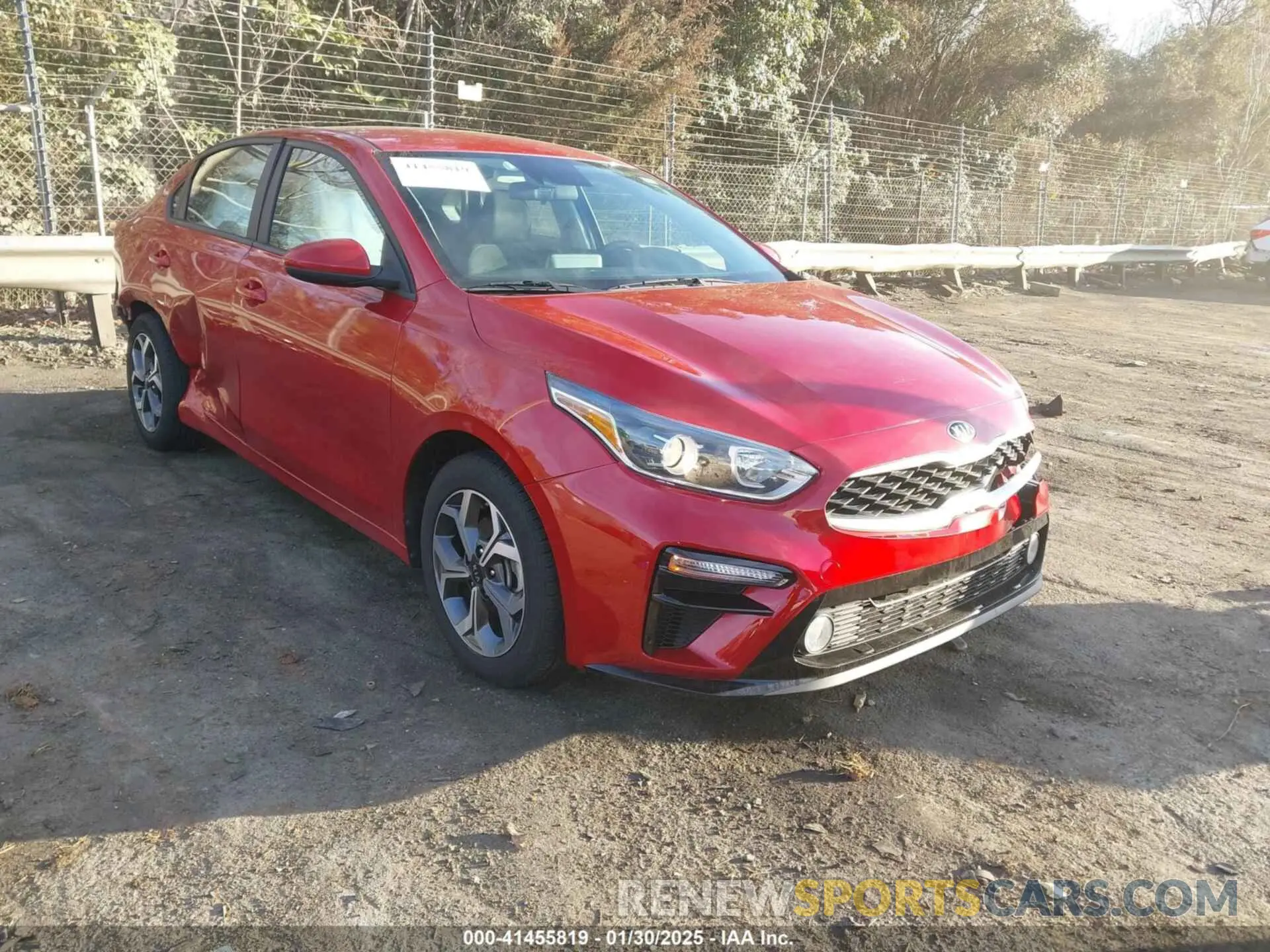 1 Фотография поврежденного автомобиля 3KPF24ADXME273134 KIA FORTE 2021