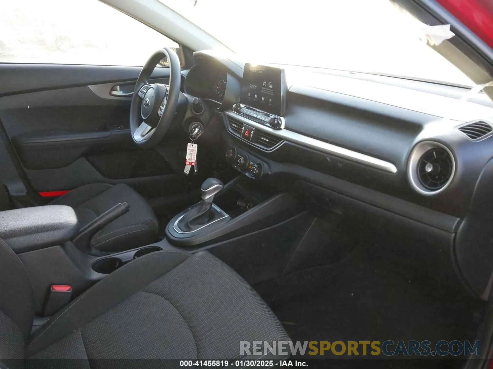 5 Фотография поврежденного автомобиля 3KPF24ADXME273134 KIA FORTE 2021