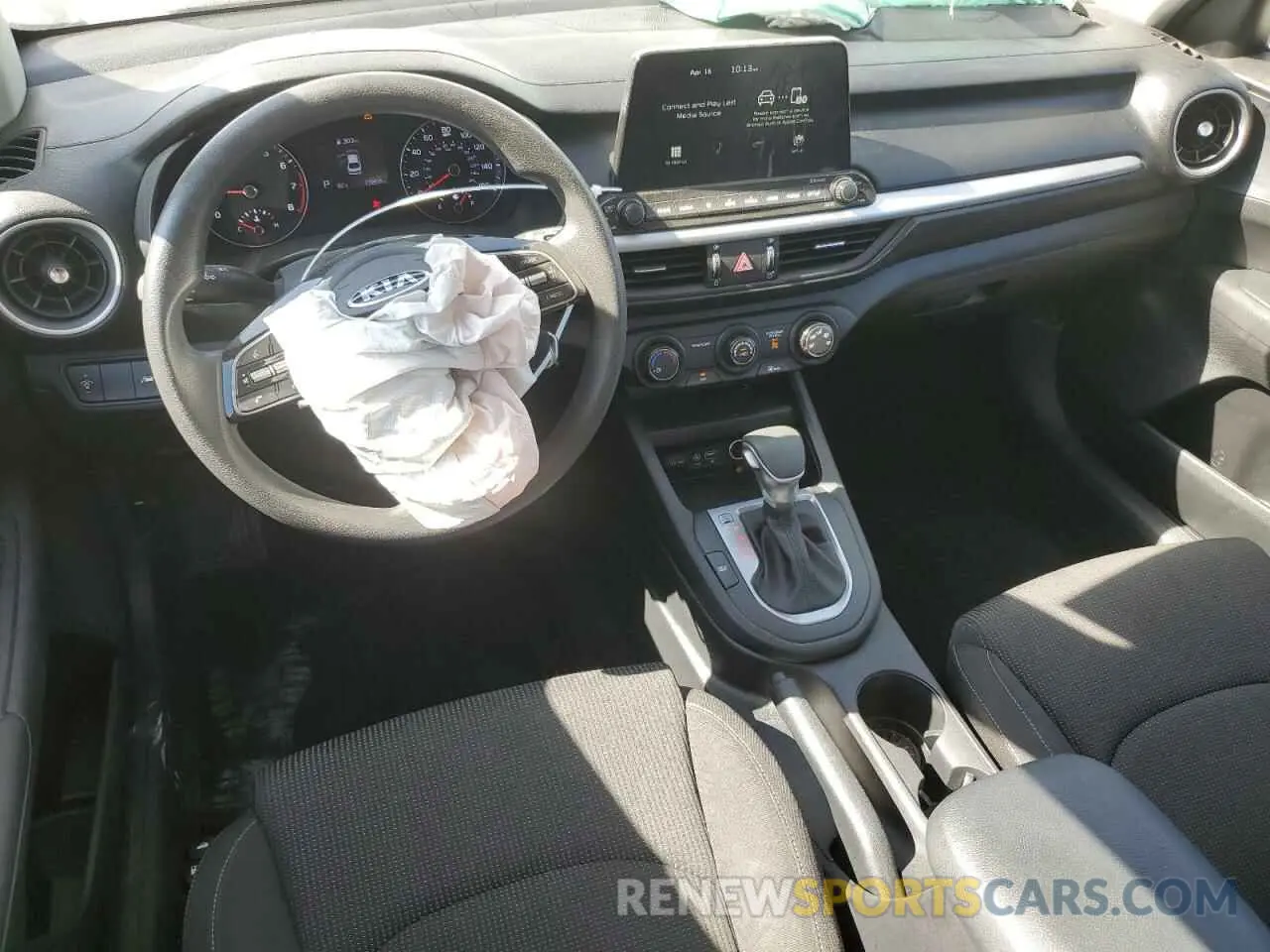 8 Фотография поврежденного автомобиля 3KPF24ADXME291651 KIA FORTE 2021