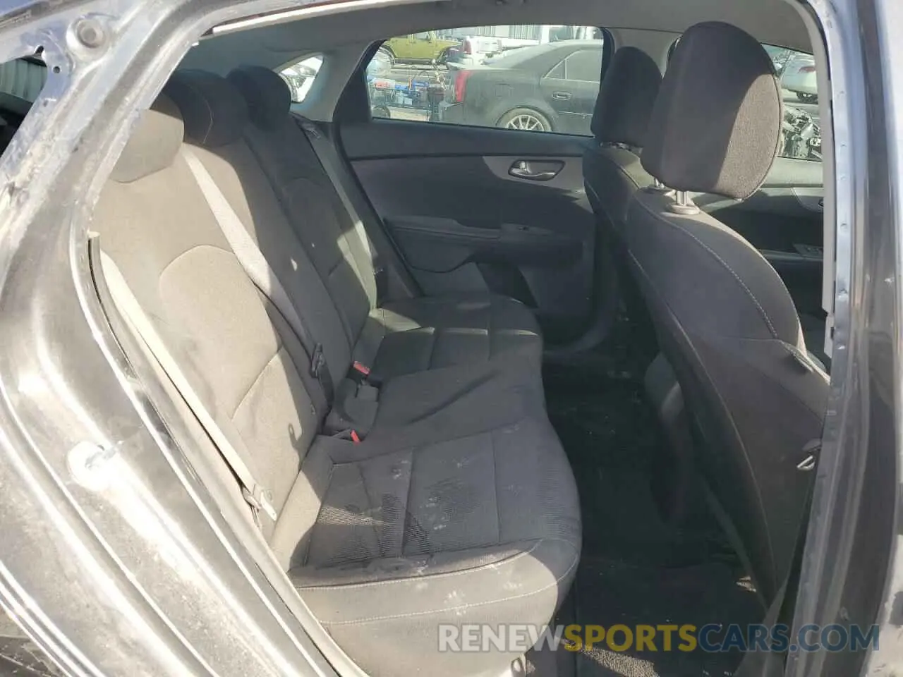 10 Фотография поврежденного автомобиля 3KPF24ADXME308397 KIA FORTE 2021