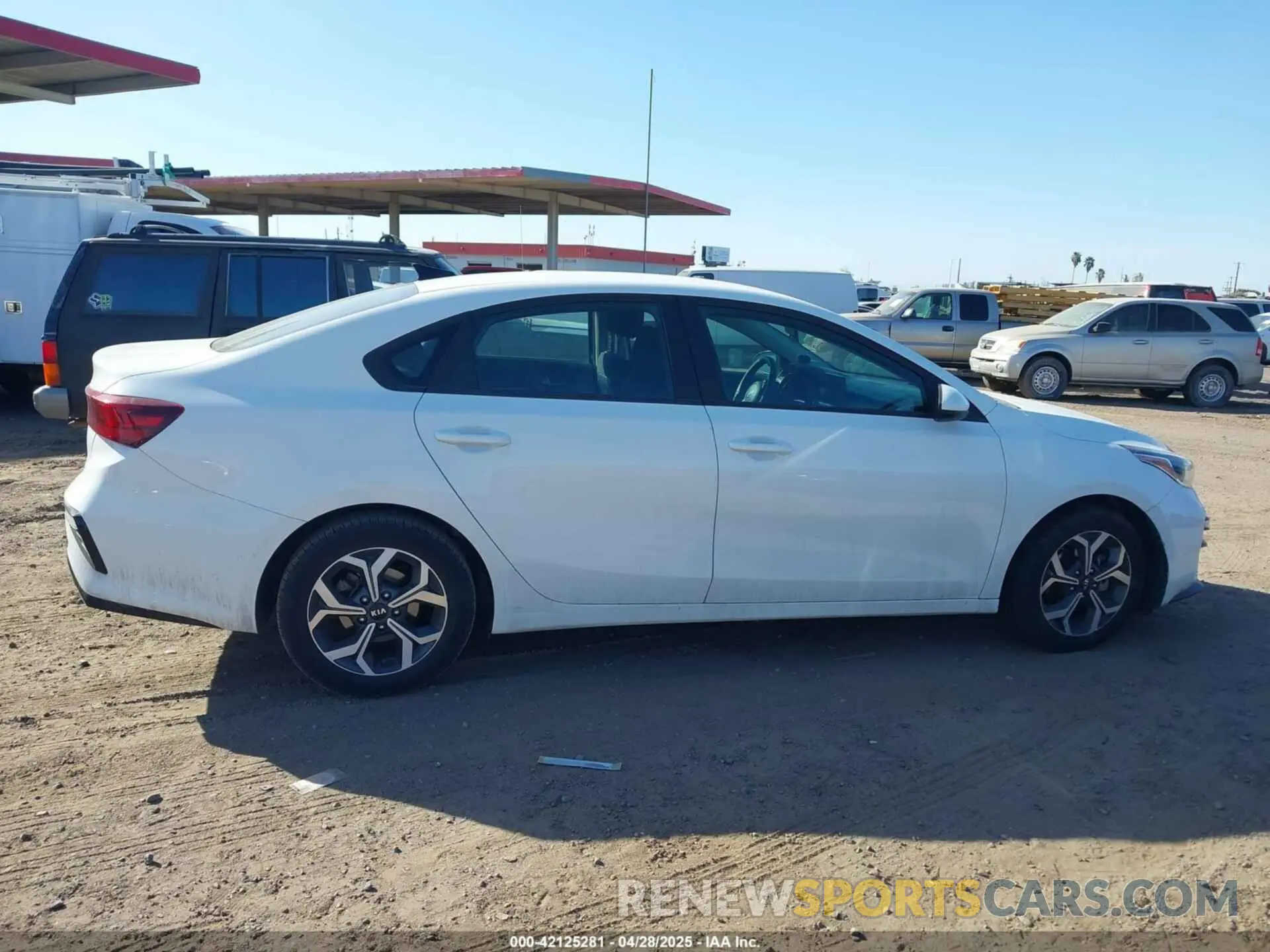 13 Photograph of a damaged car 3KPF24ADXME311994 KIA FORTE 2021