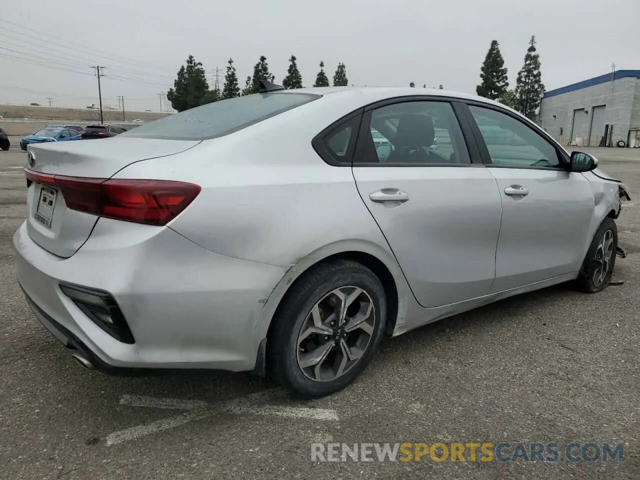 3 Photograph of a damaged car 3KPF24ADXME315673 KIA FORTE 2021