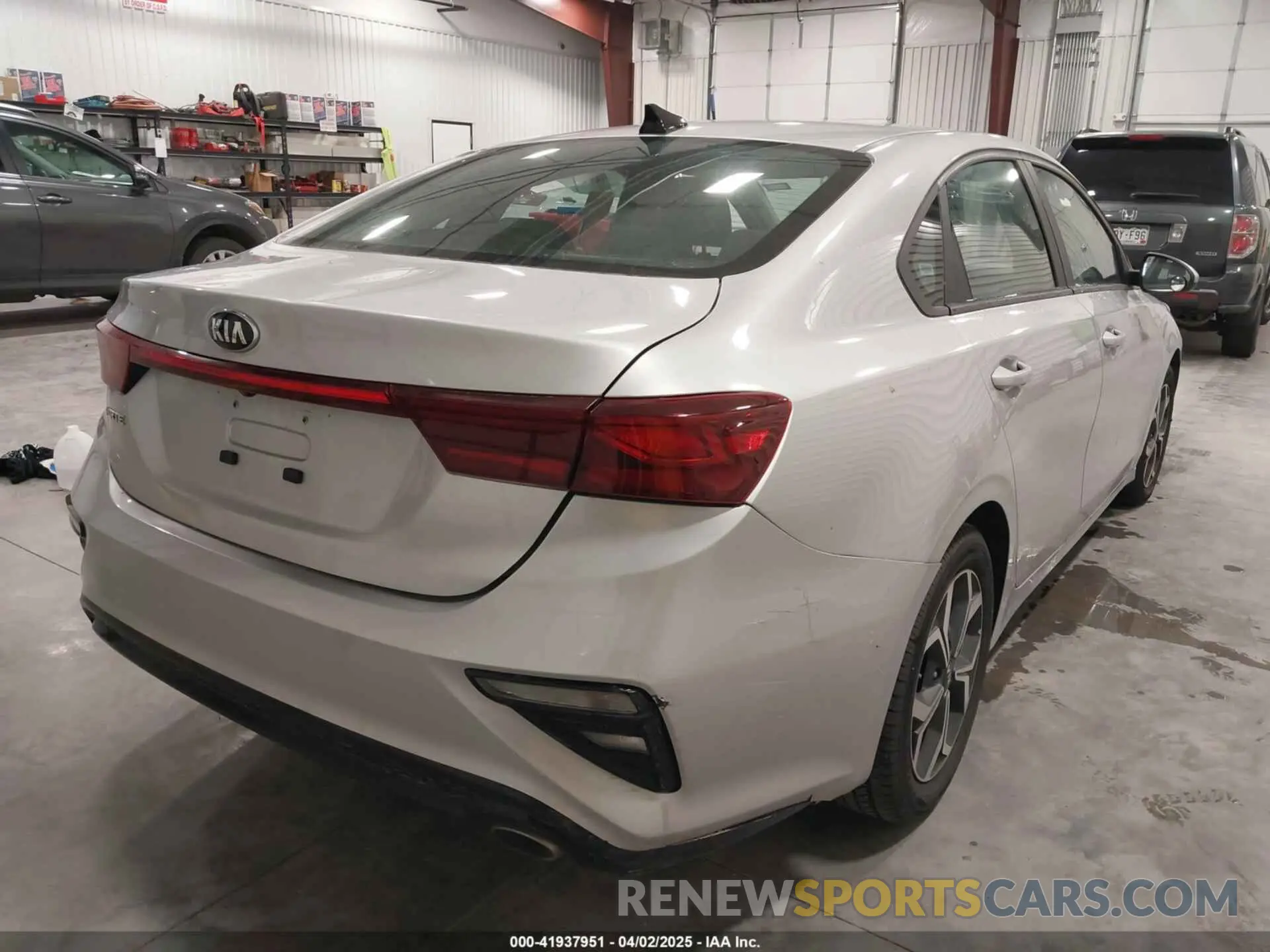 4 Фотография поврежденного автомобиля 3KPF24ADXME336362 KIA FORTE 2021
