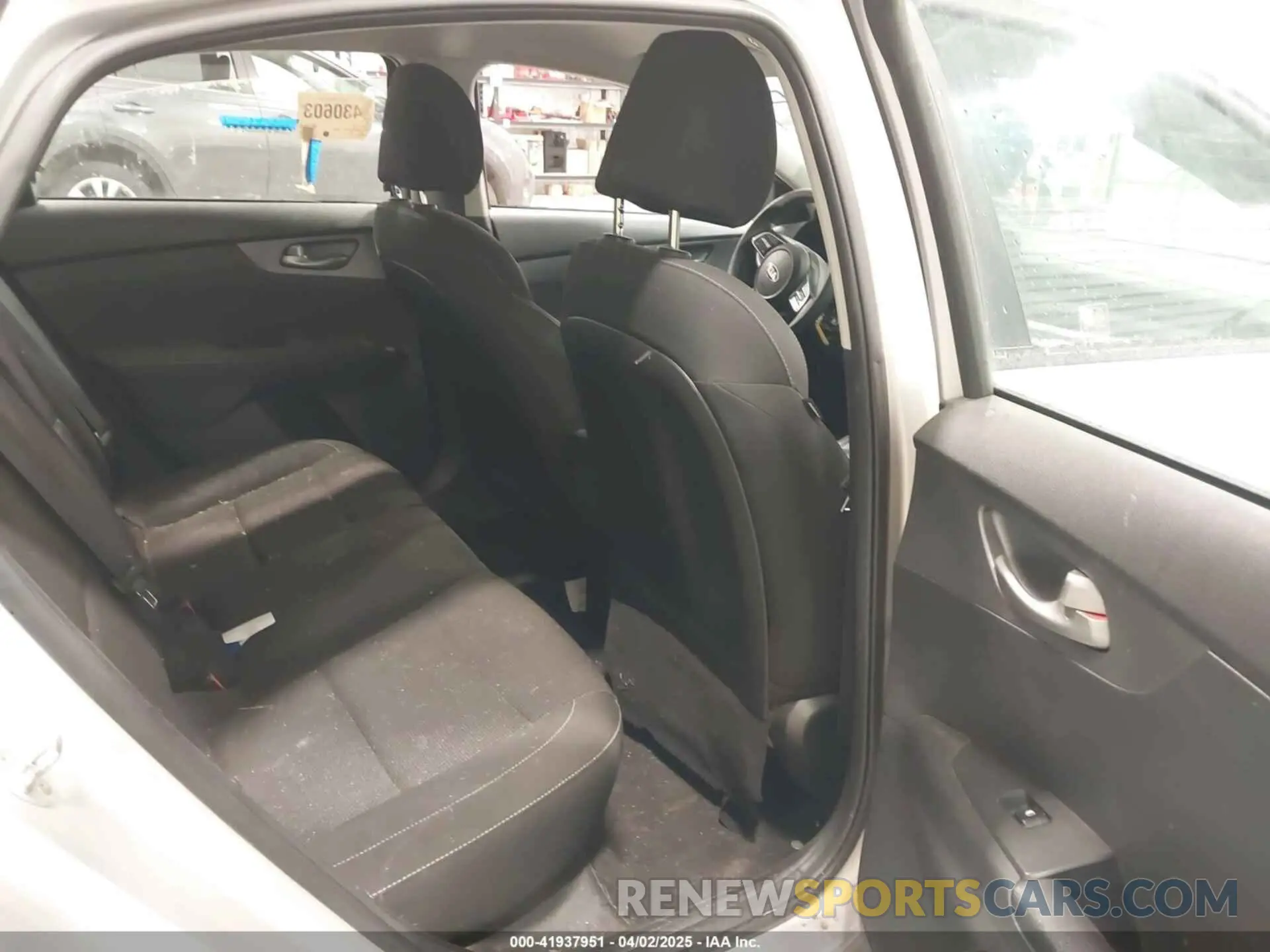 8 Фотография поврежденного автомобиля 3KPF24ADXME336362 KIA FORTE 2021