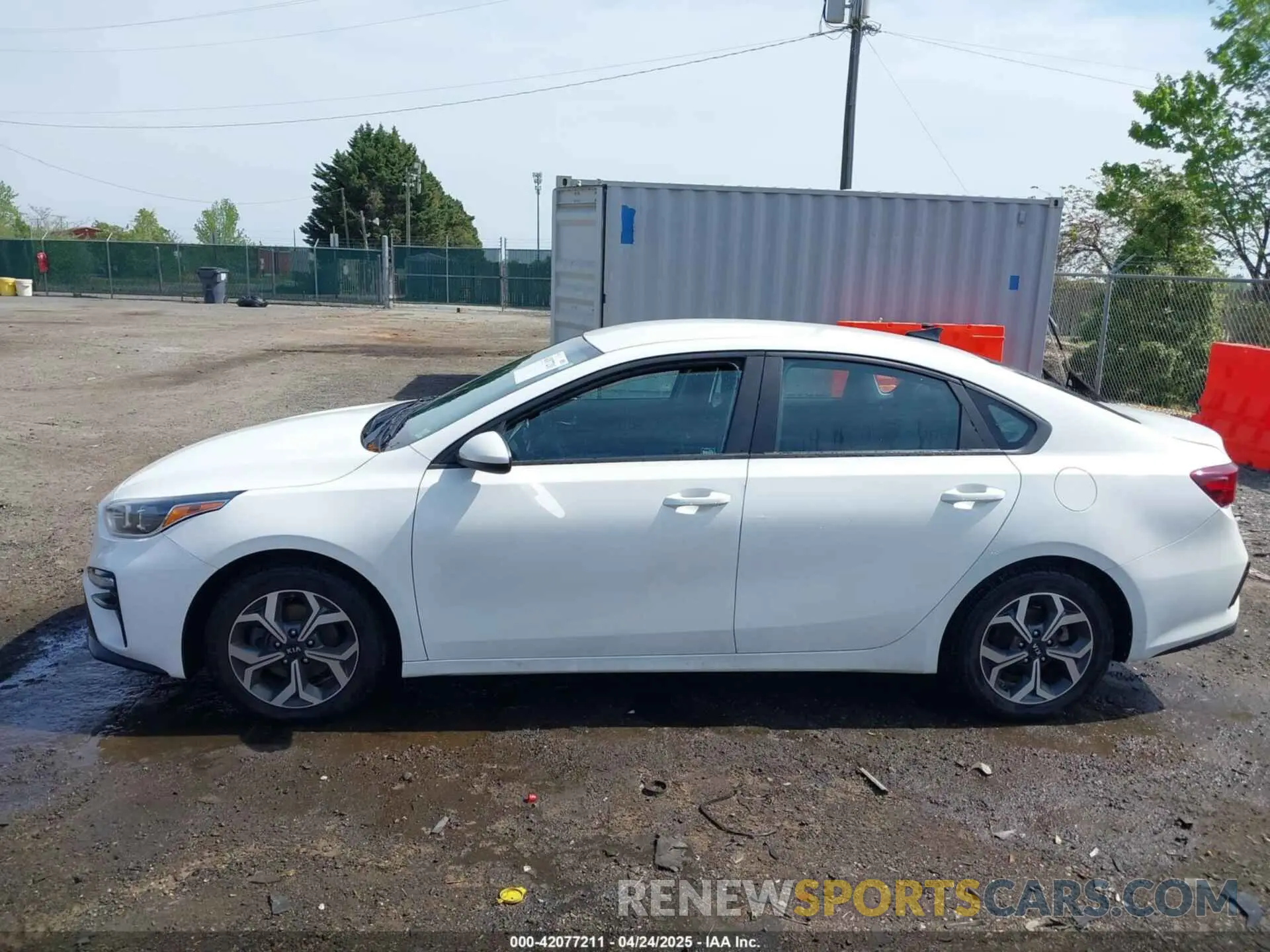 14 Фотография поврежденного автомобиля 3KPF24ADXME385870 KIA FORTE 2021