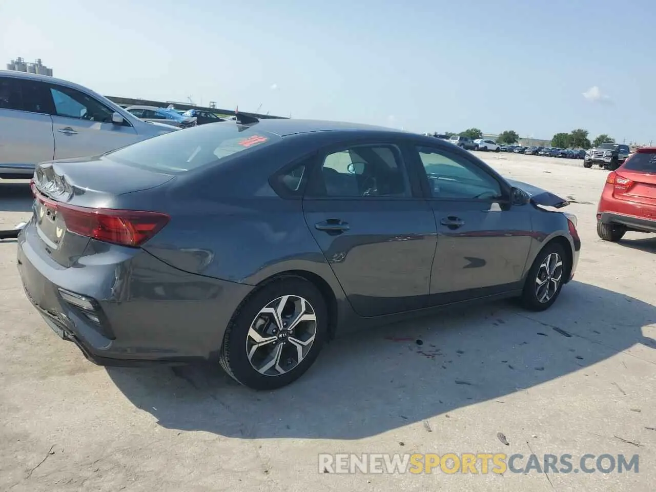 3 Фотография поврежденного автомобиля 3KPF24ADXME389935 KIA FORTE 2021
