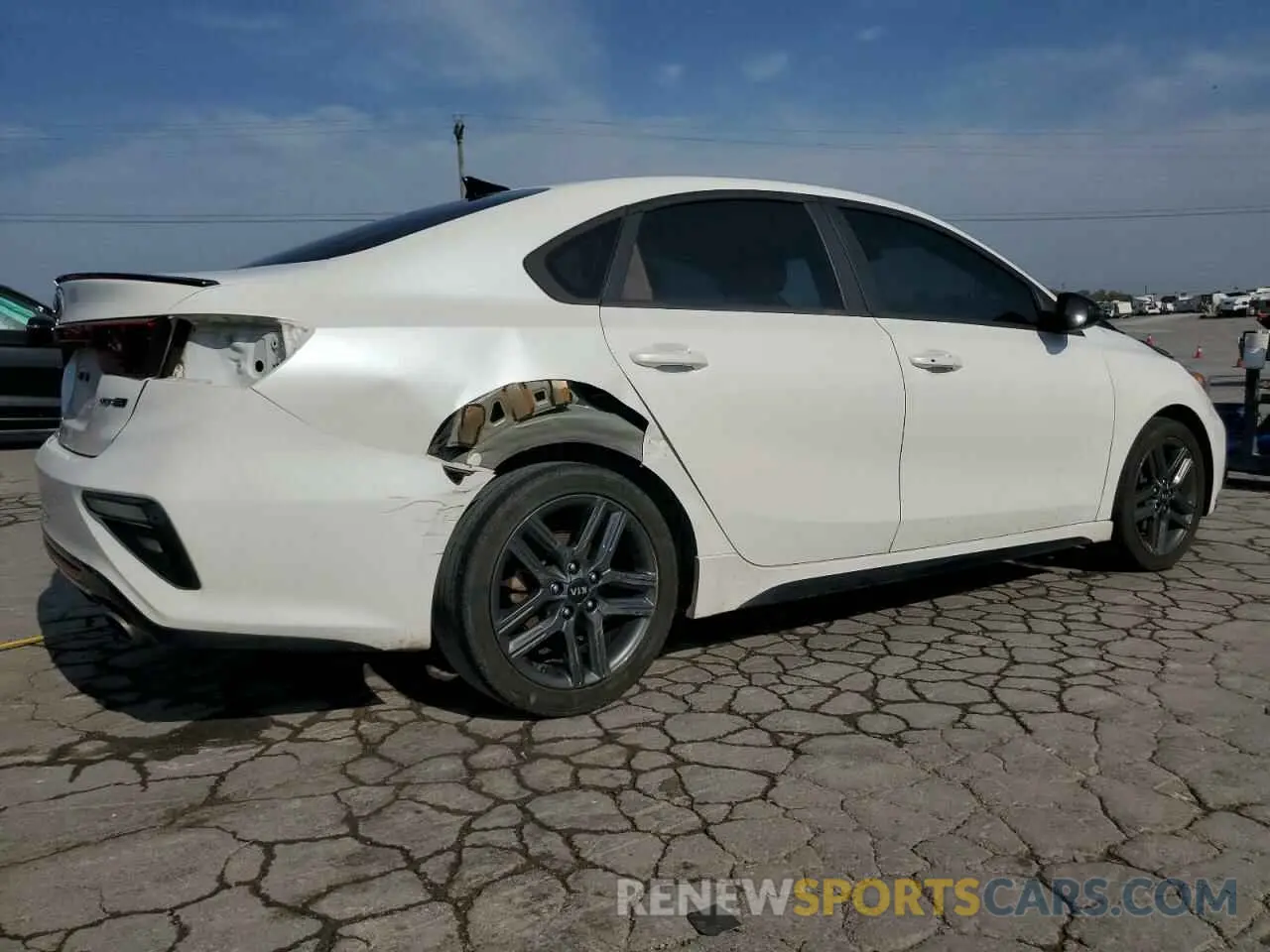 3 Фотография поврежденного автомобиля 3KPF34AD0ME276265 KIA FORTE 2021