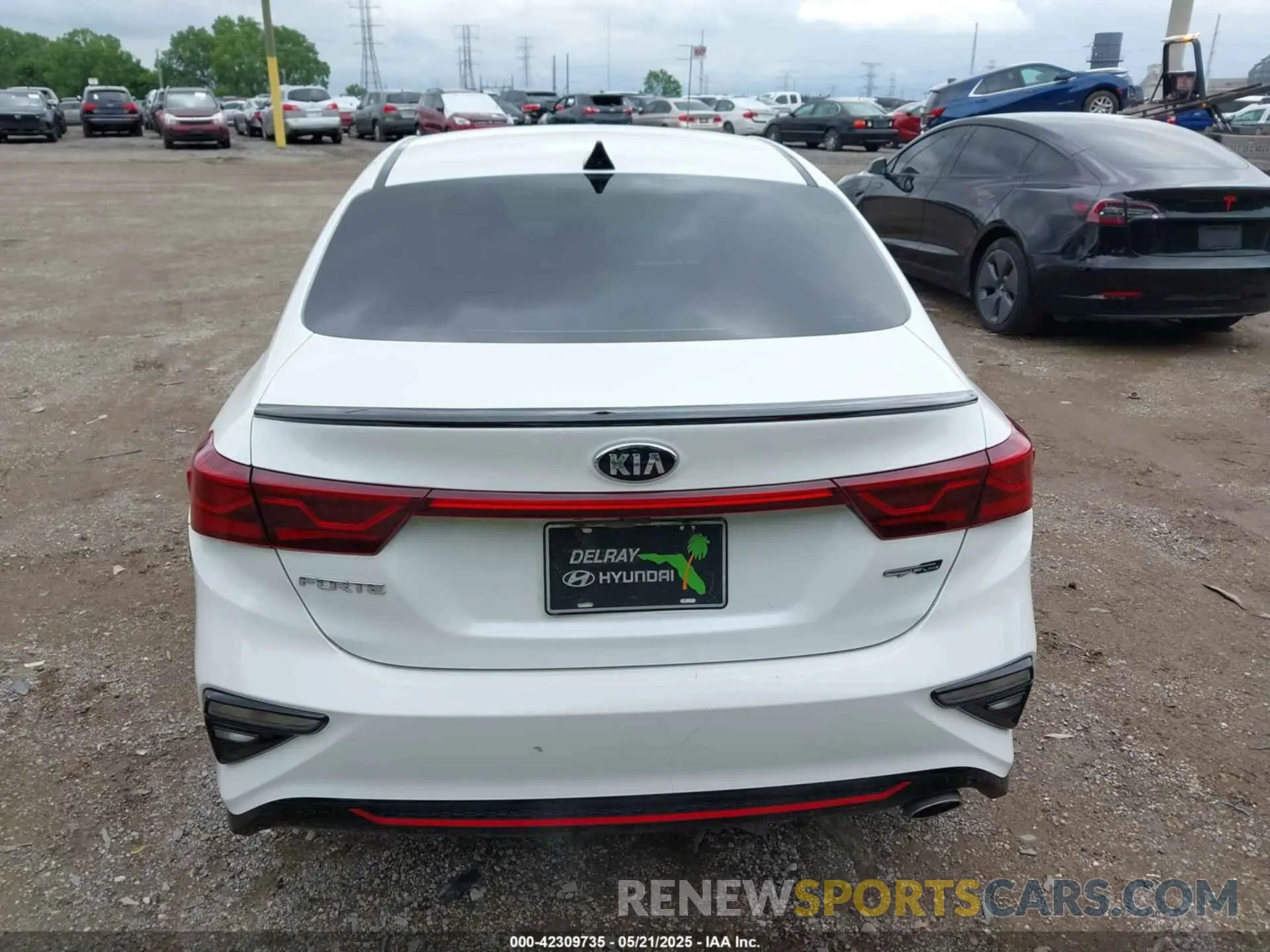 16 Photograph of a damaged car 3KPF34AD0ME320538 KIA FORTE 2021