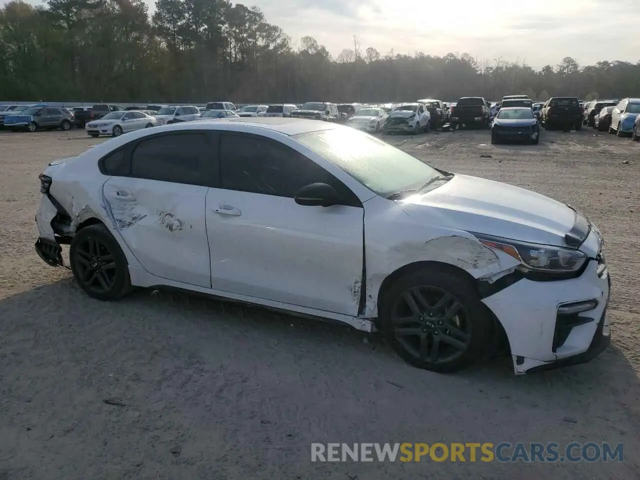 4 Photograph of a damaged car 3KPF34AD0ME402740 KIA FORTE 2021