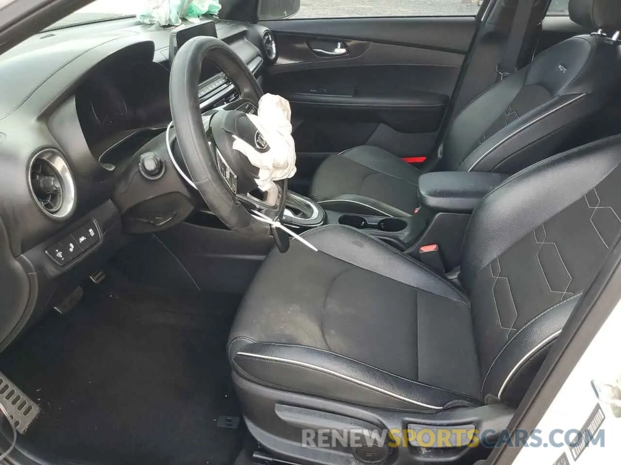7 Фотография поврежденного автомобиля 3KPF34AD1ME290997 KIA FORTE 2021