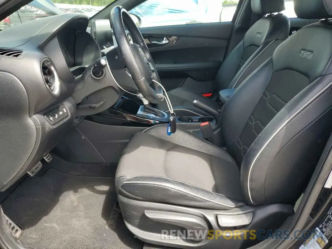 7 Photograph of a damaged car 3KPF34AD1ME297514 KIA FORTE 2021