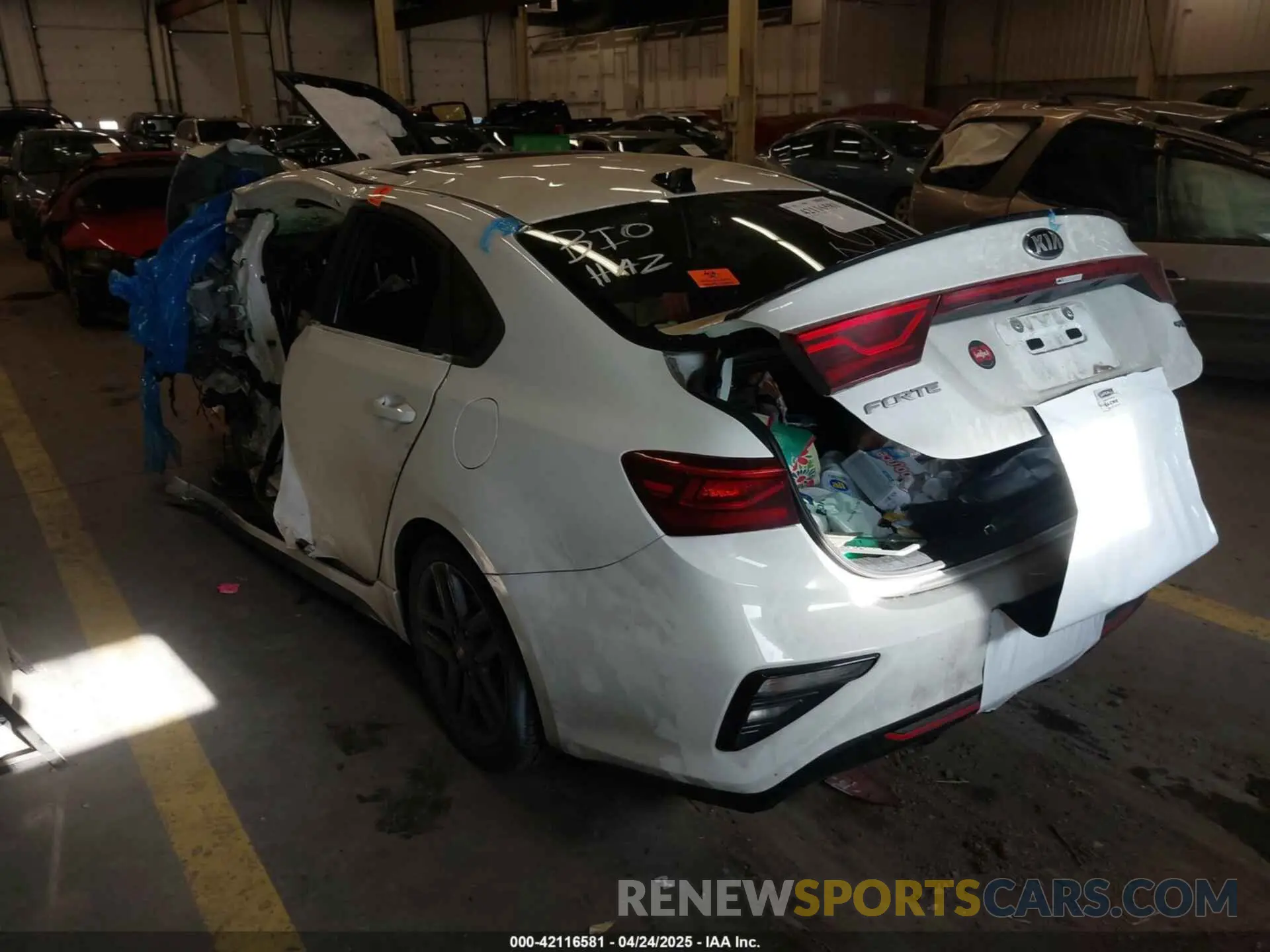 3 Фотография поврежденного автомобиля 3KPF34AD1ME341222 KIA FORTE 2021