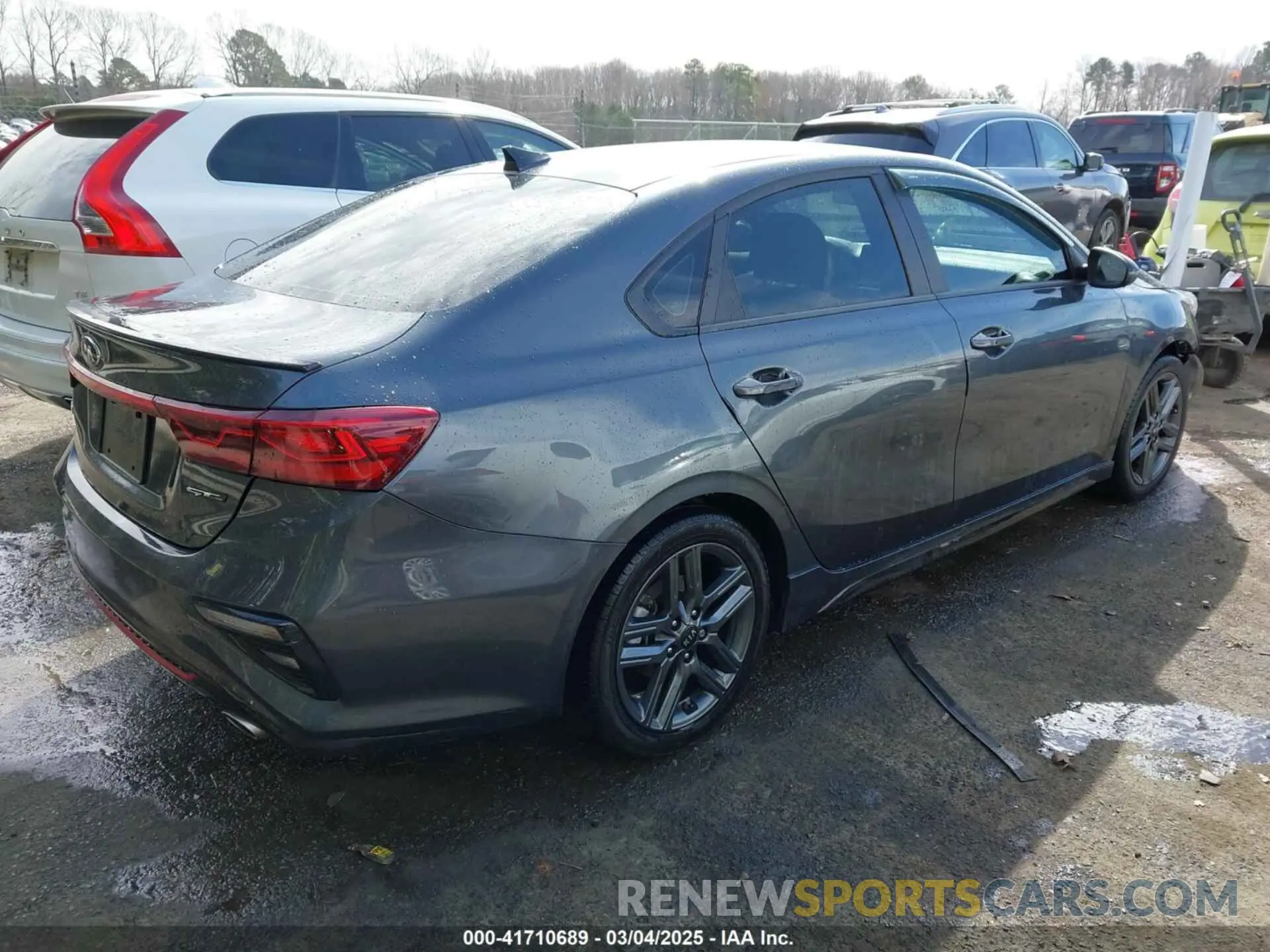 4 Фотография поврежденного автомобиля 3KPF34AD1ME383907 KIA FORTE 2021