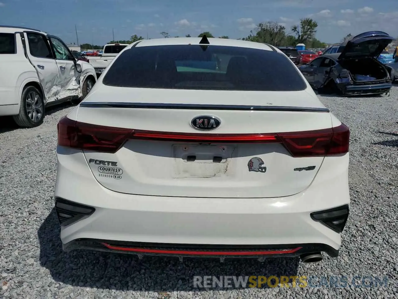 6 Photograph of a damaged car 3KPF34AD1ME423497 KIA FORTE 2021