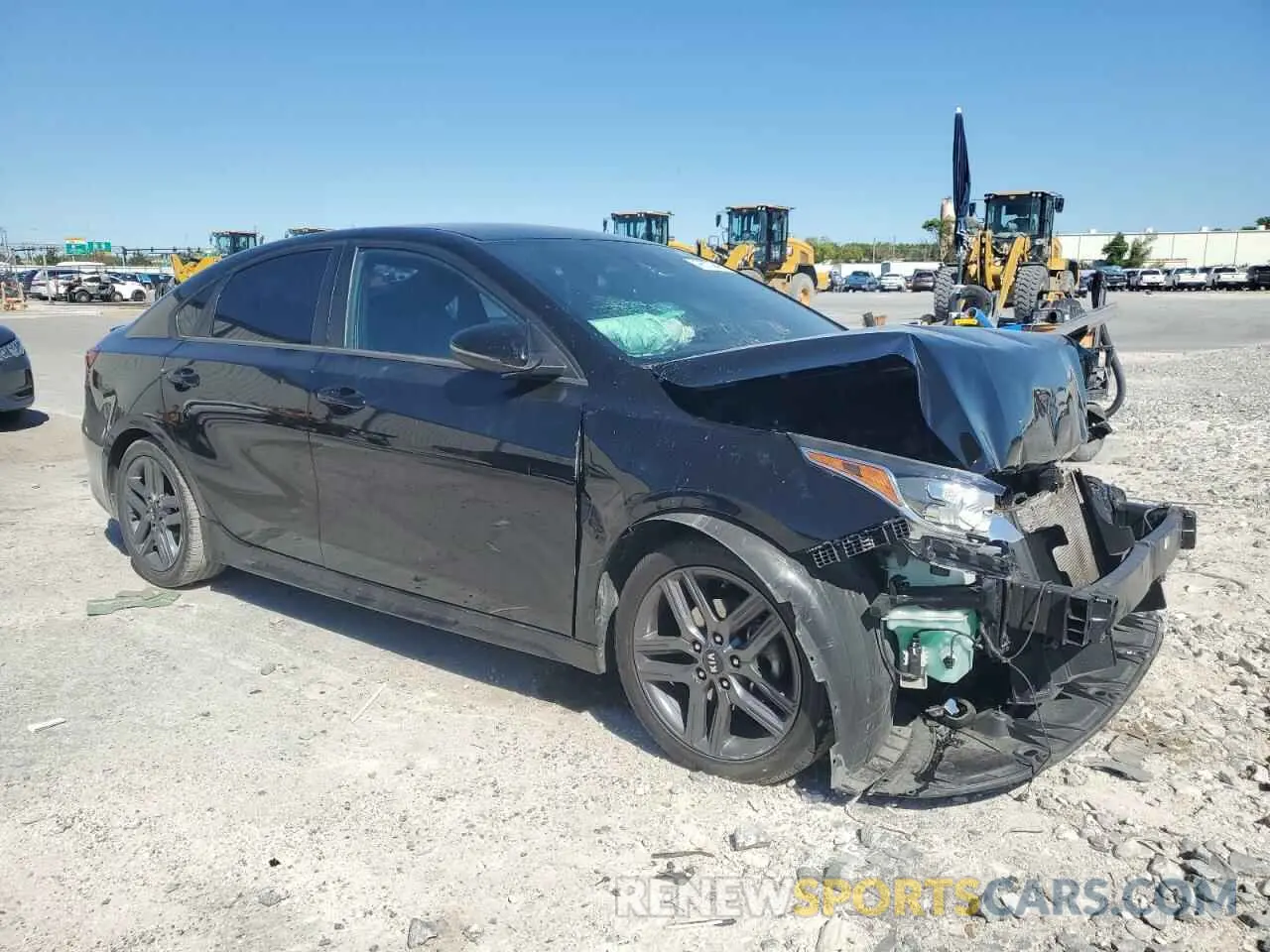 4 Photograph of a damaged car 3KPF34AD2ME290586 KIA FORTE 2021