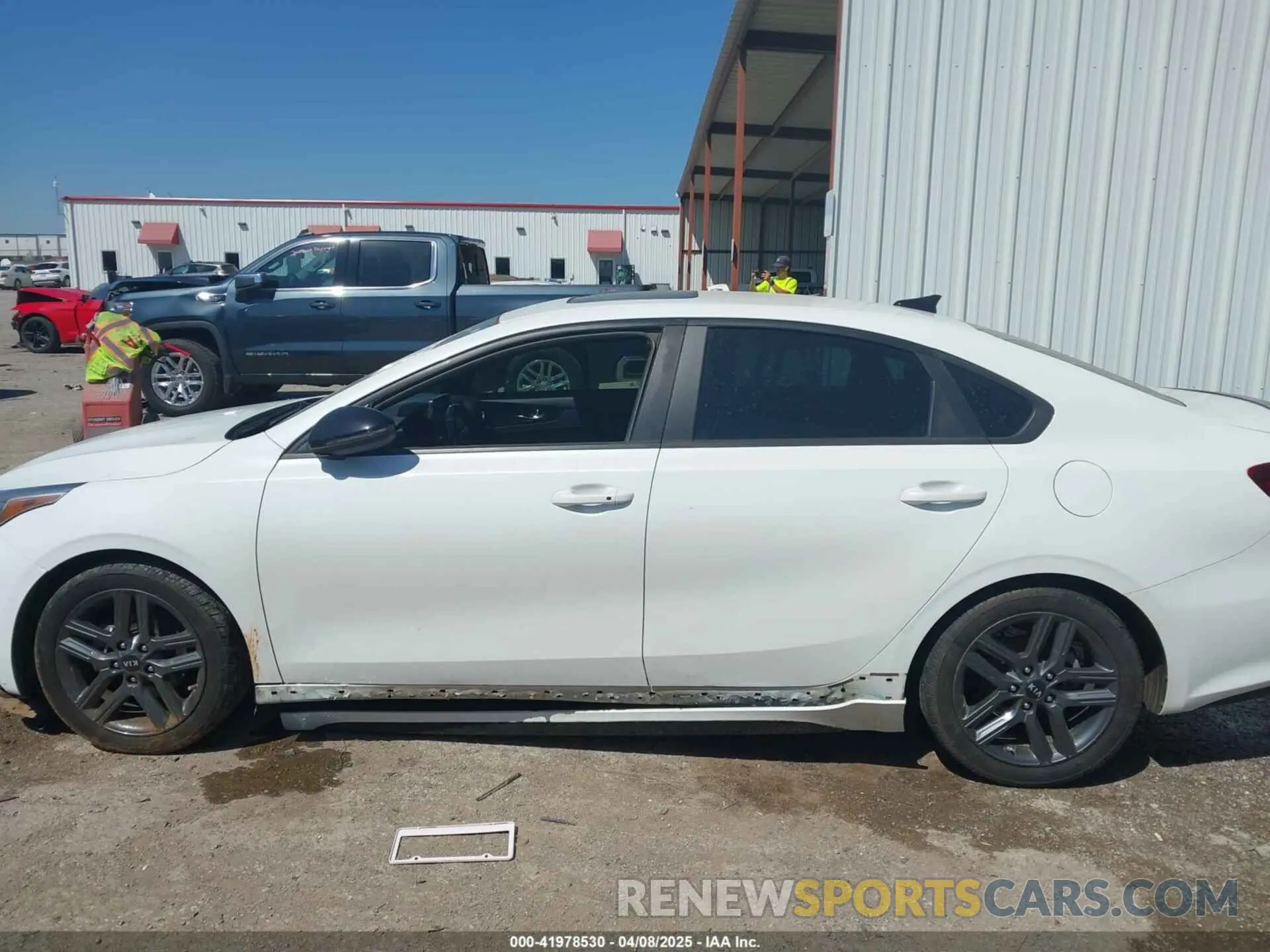 14 Photograph of a damaged car 3KPF34AD2ME299627 KIA FORTE 2021
