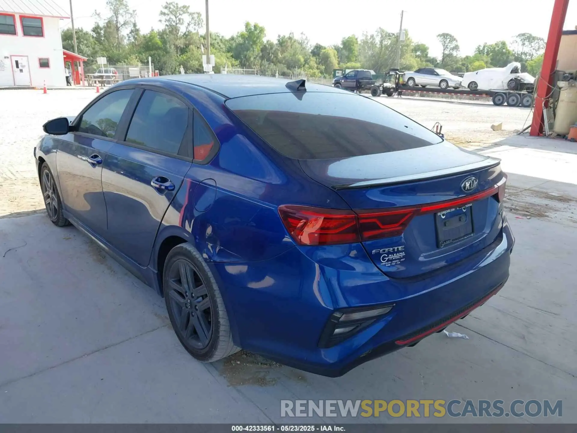 3 Photograph of a damaged car 3KPF34AD2ME386931 KIA FORTE 2021