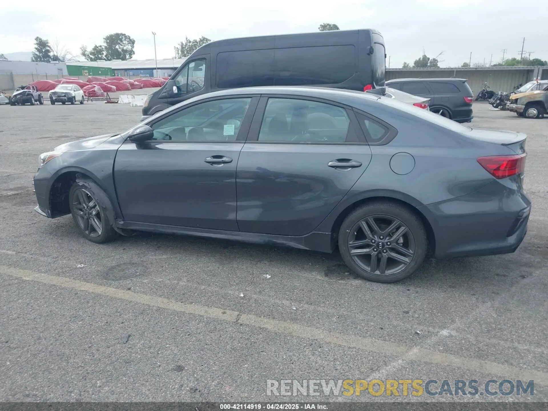 14 Фотография поврежденного автомобиля 3KPF34AD2ME408748 KIA FORTE 2021