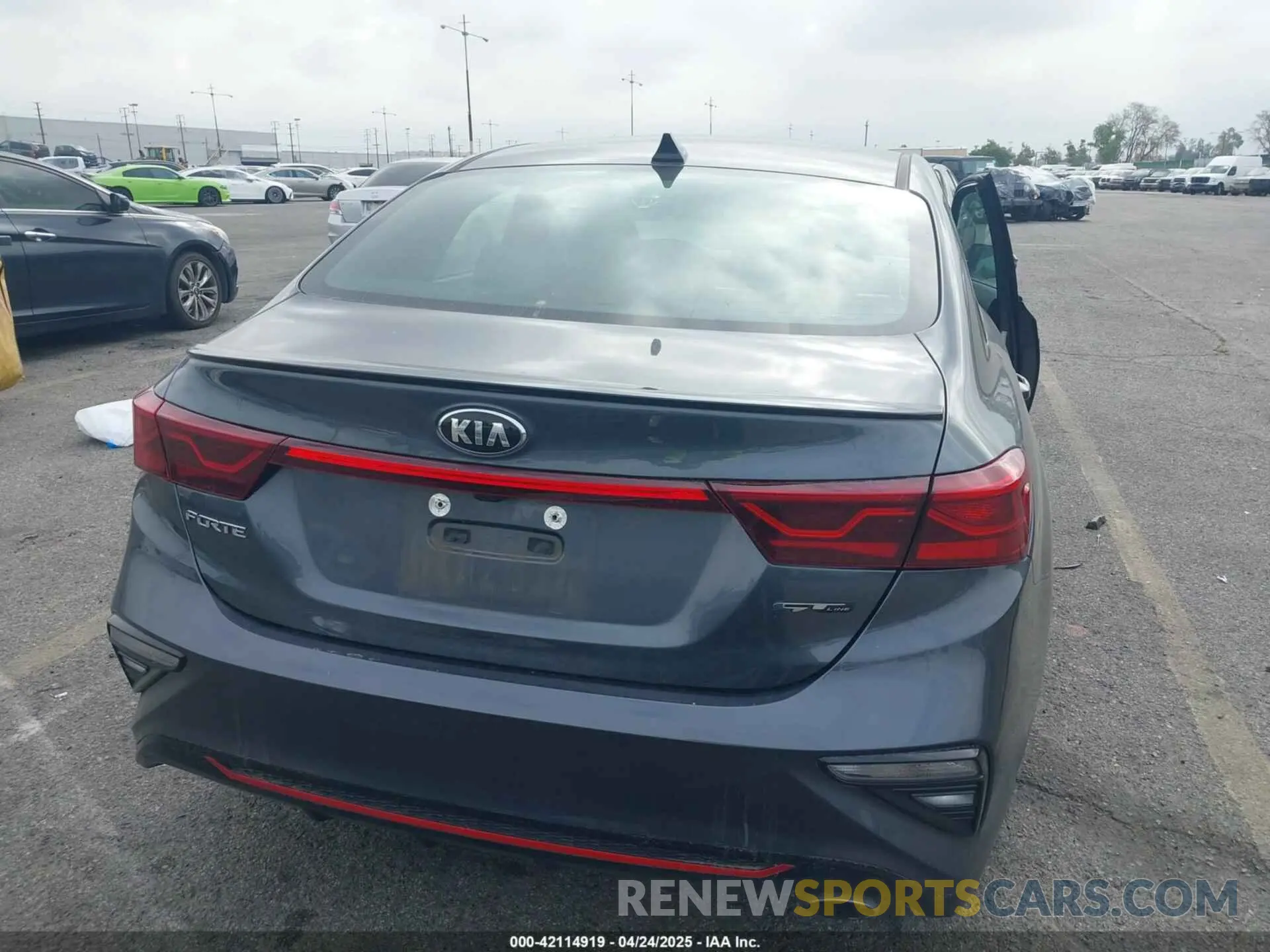 16 Фотография поврежденного автомобиля 3KPF34AD2ME408748 KIA FORTE 2021