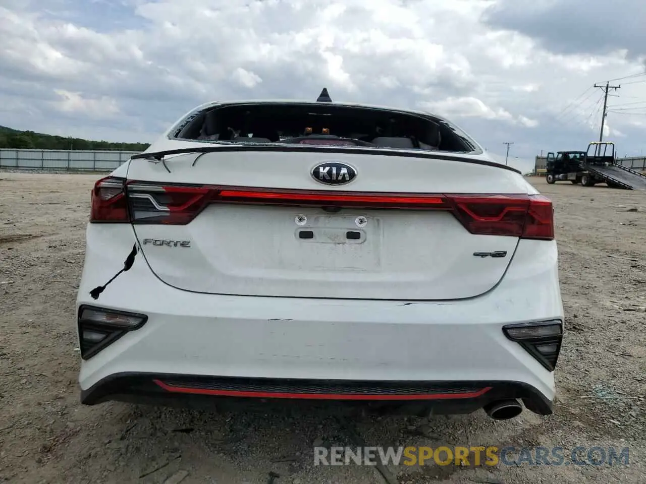 6 Photograph of a damaged car 3KPF34AD3ME265194 KIA FORTE 2021