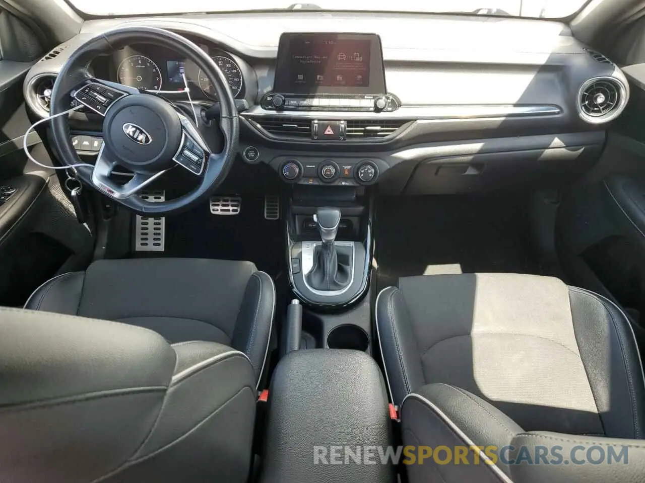 8 Фотография поврежденного автомобиля 3KPF34AD3ME353808 KIA FORTE 2021