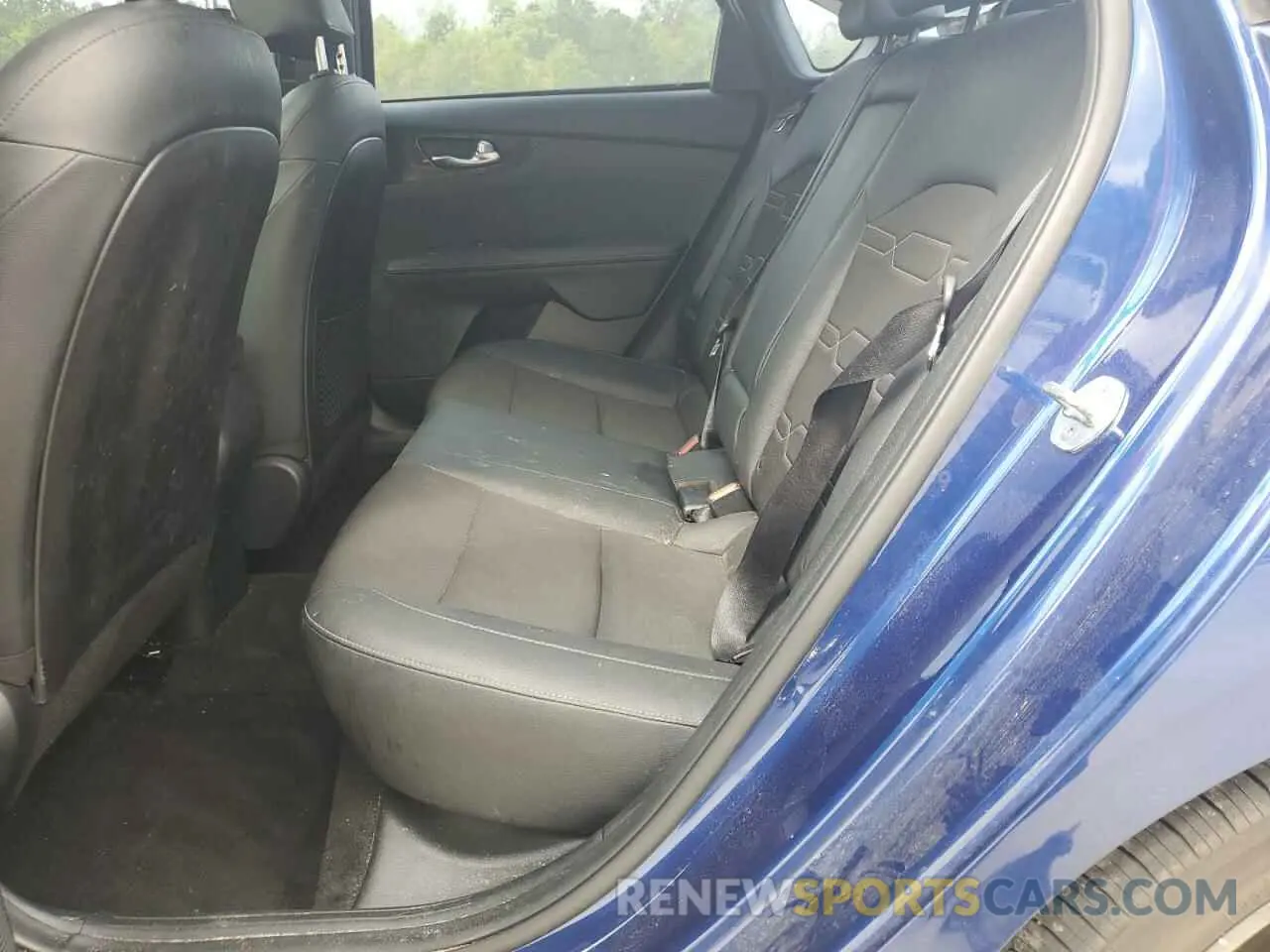 11 Фотография поврежденного автомобиля 3KPF34AD3ME355817 KIA FORTE 2021