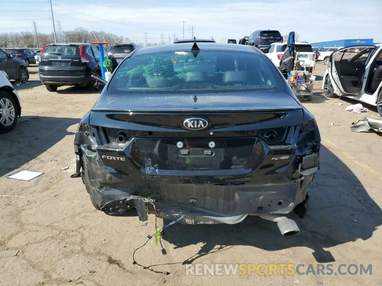 6 Photograph of a damaged car 3KPF34AD4ME276642 KIA FORTE 2021