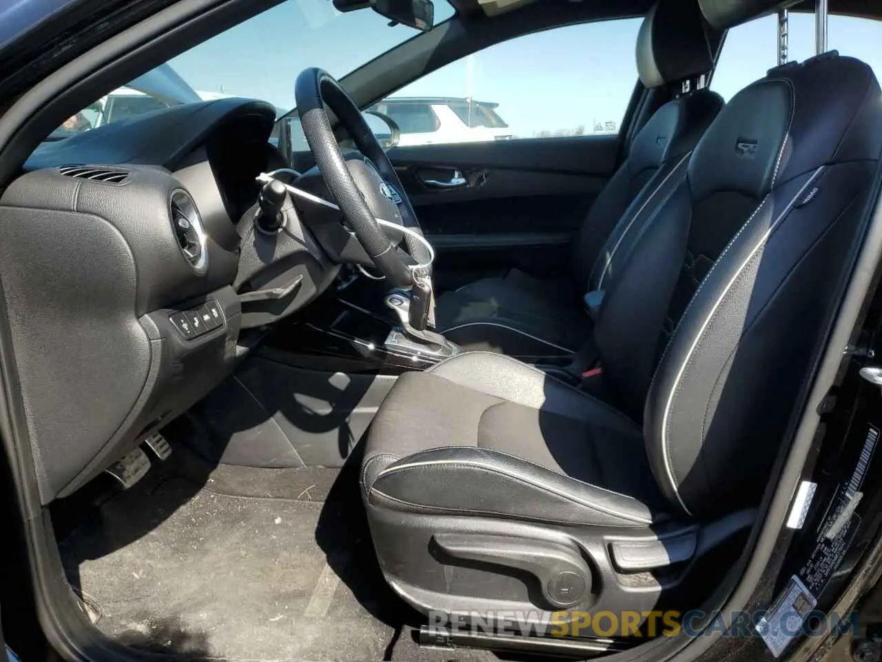 7 Photograph of a damaged car 3KPF34AD4ME276642 KIA FORTE 2021