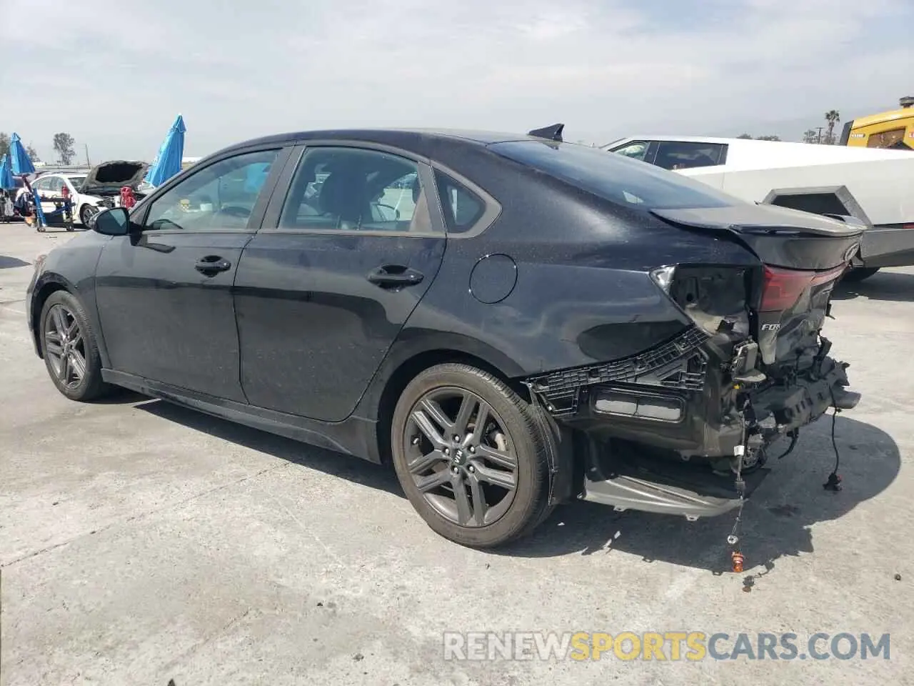 2 Фотография поврежденного автомобиля 3KPF34AD4ME317951 KIA FORTE 2021