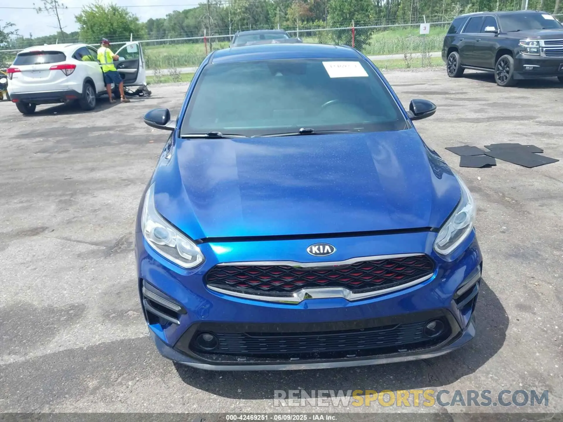 11 Photograph of a damaged car 3KPF34AD5ME280232 KIA FORTE 2021