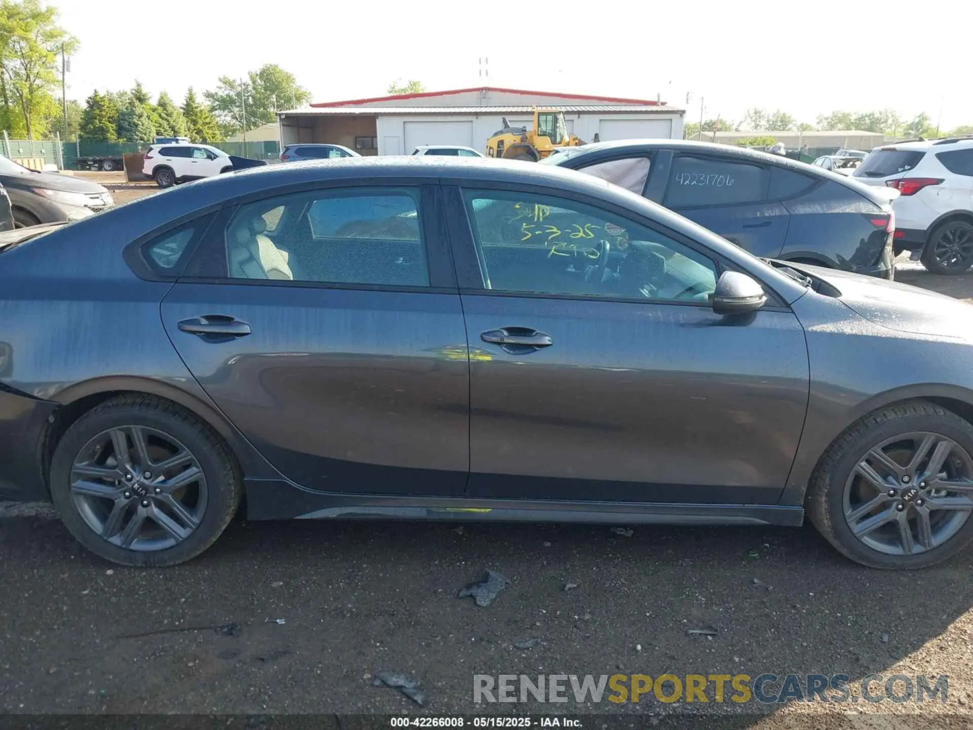 13 Photograph of a damaged car 3KPF34AD5ME282322 KIA FORTE 2021