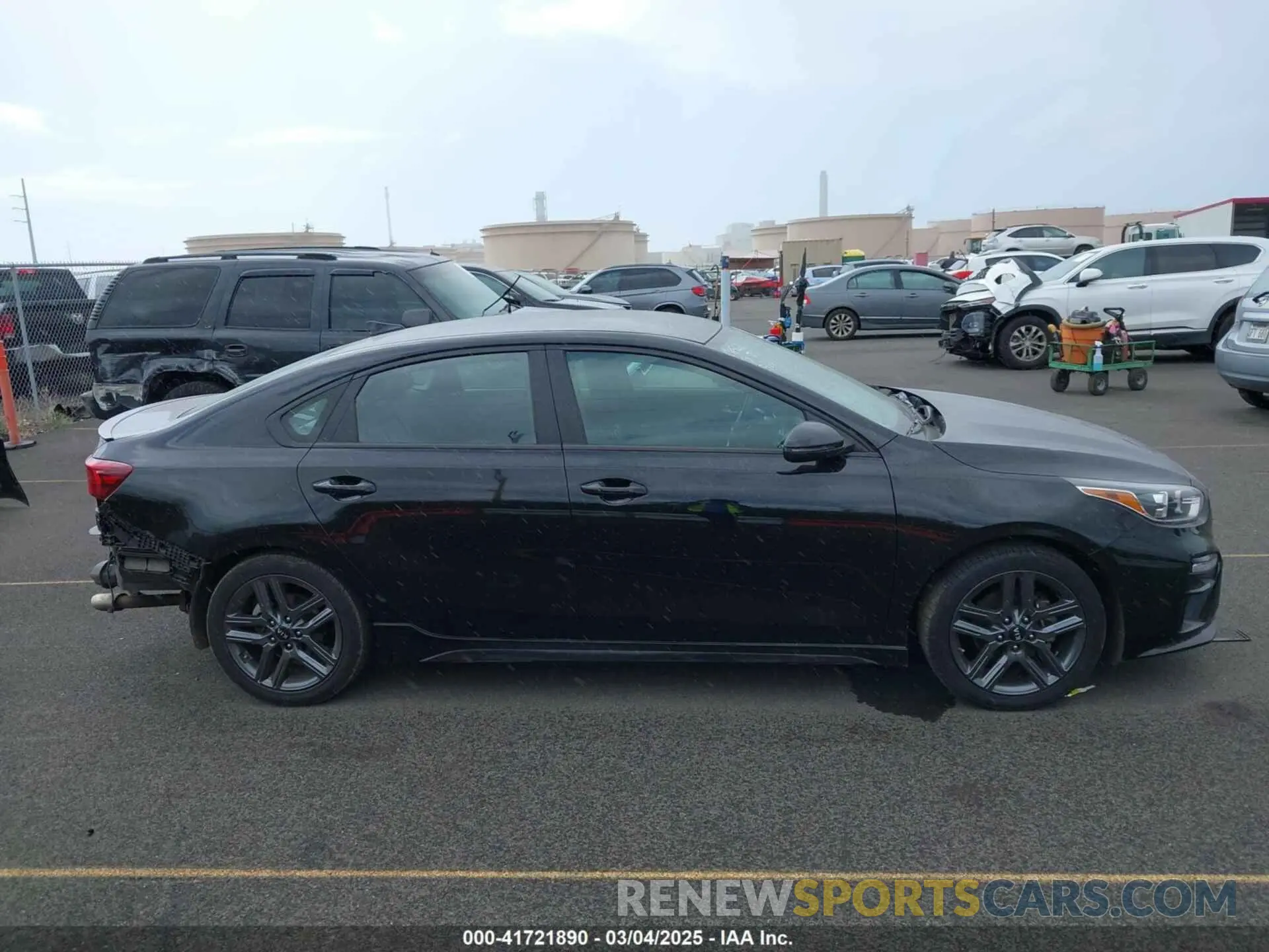 14 Photograph of a damaged car 3KPF34AD5ME305761 KIA FORTE 2021