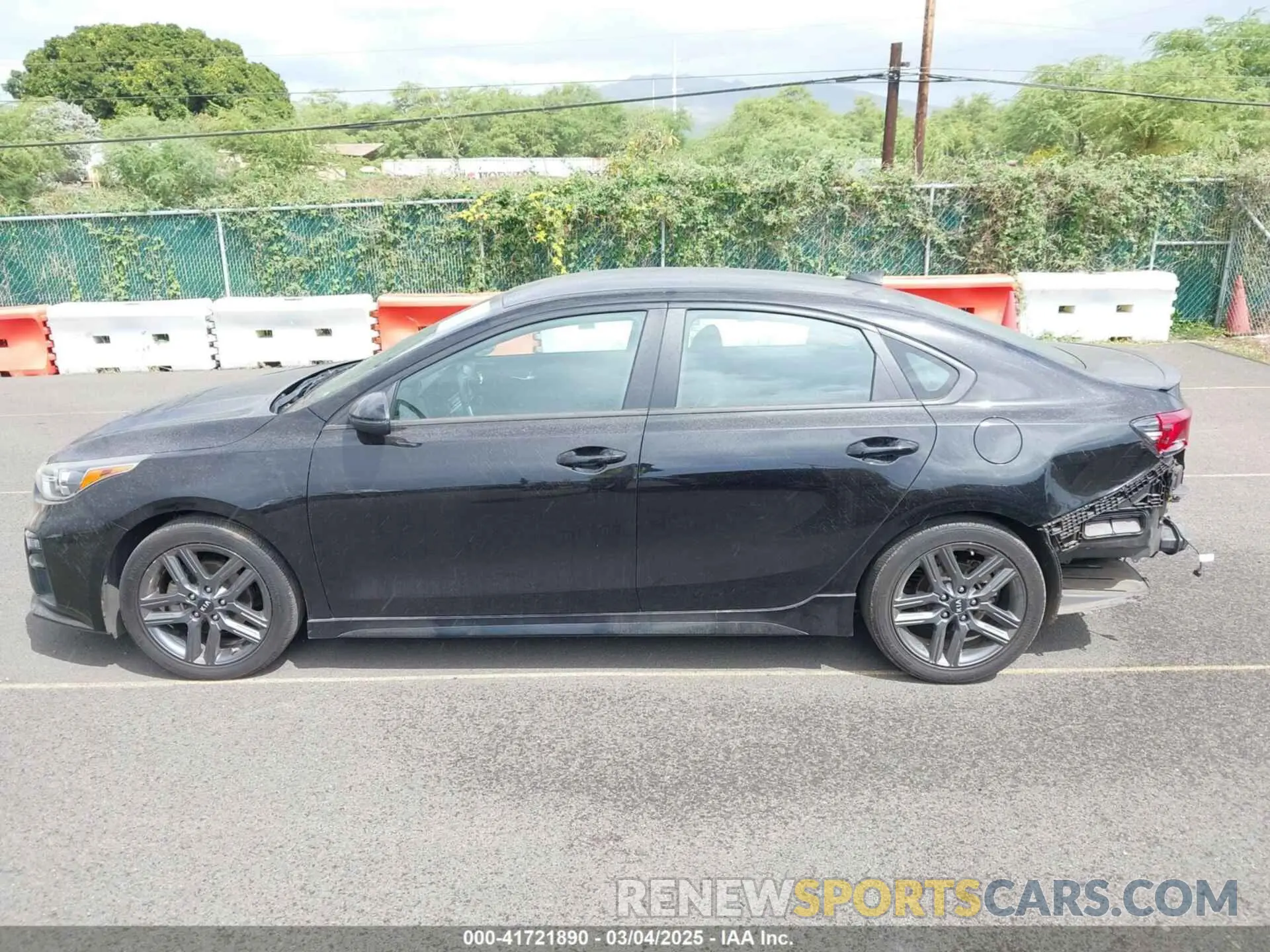 15 Photograph of a damaged car 3KPF34AD5ME305761 KIA FORTE 2021